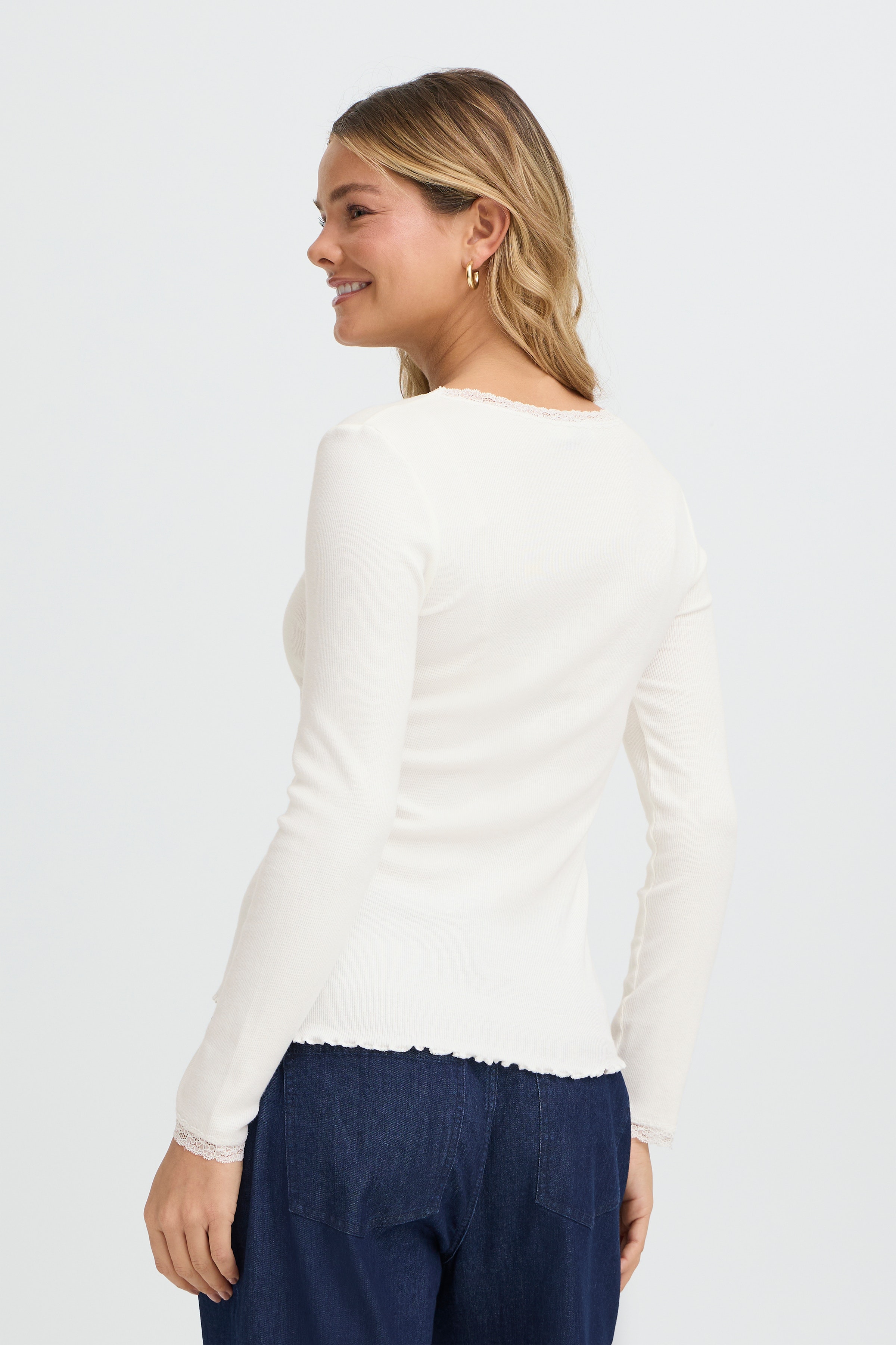 FRHIZAMOND T-shirt LOOKBOOK BACK 20617415-60010