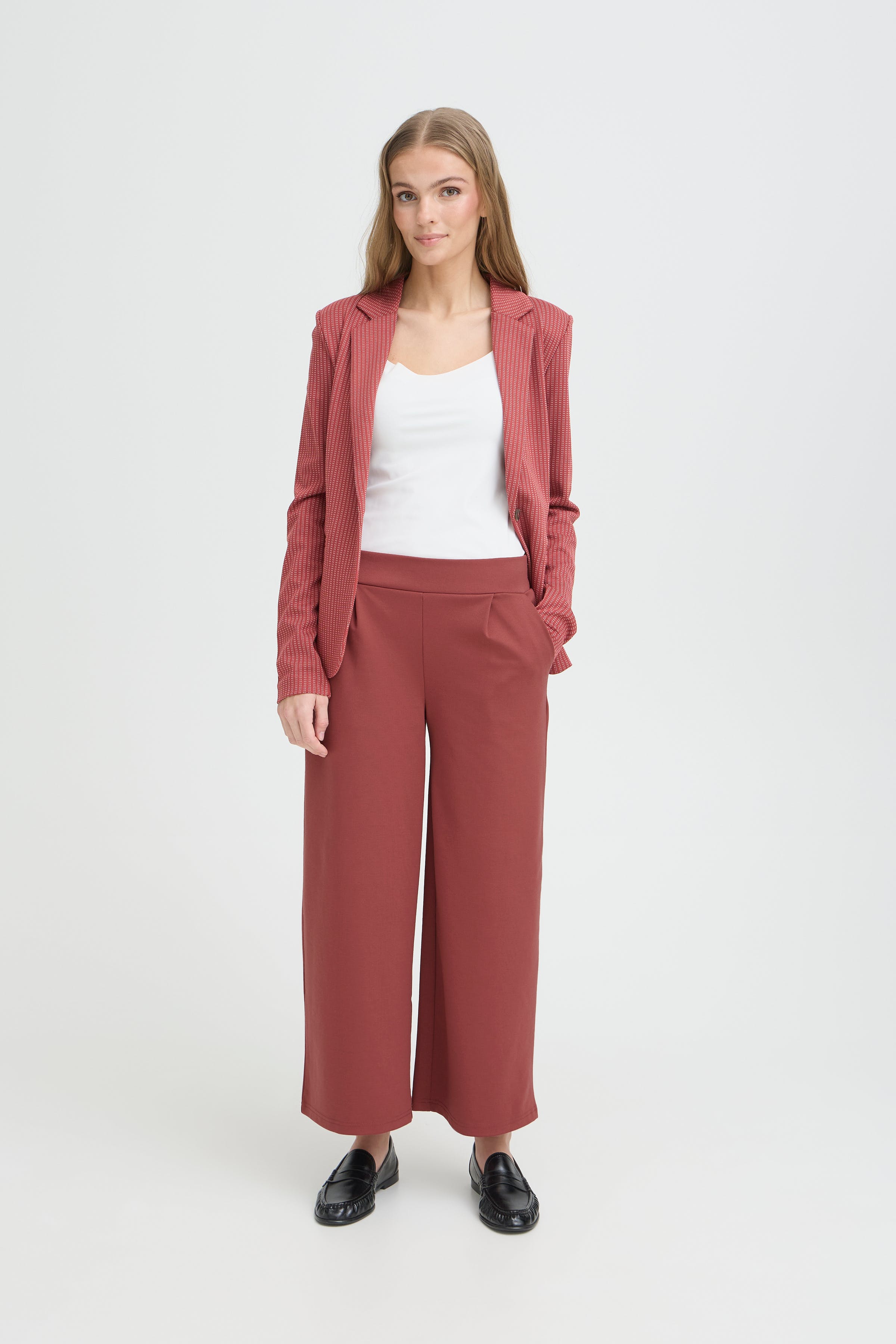 IHKATE Trousers LOOKBOOK FRONT 20116301-191533
