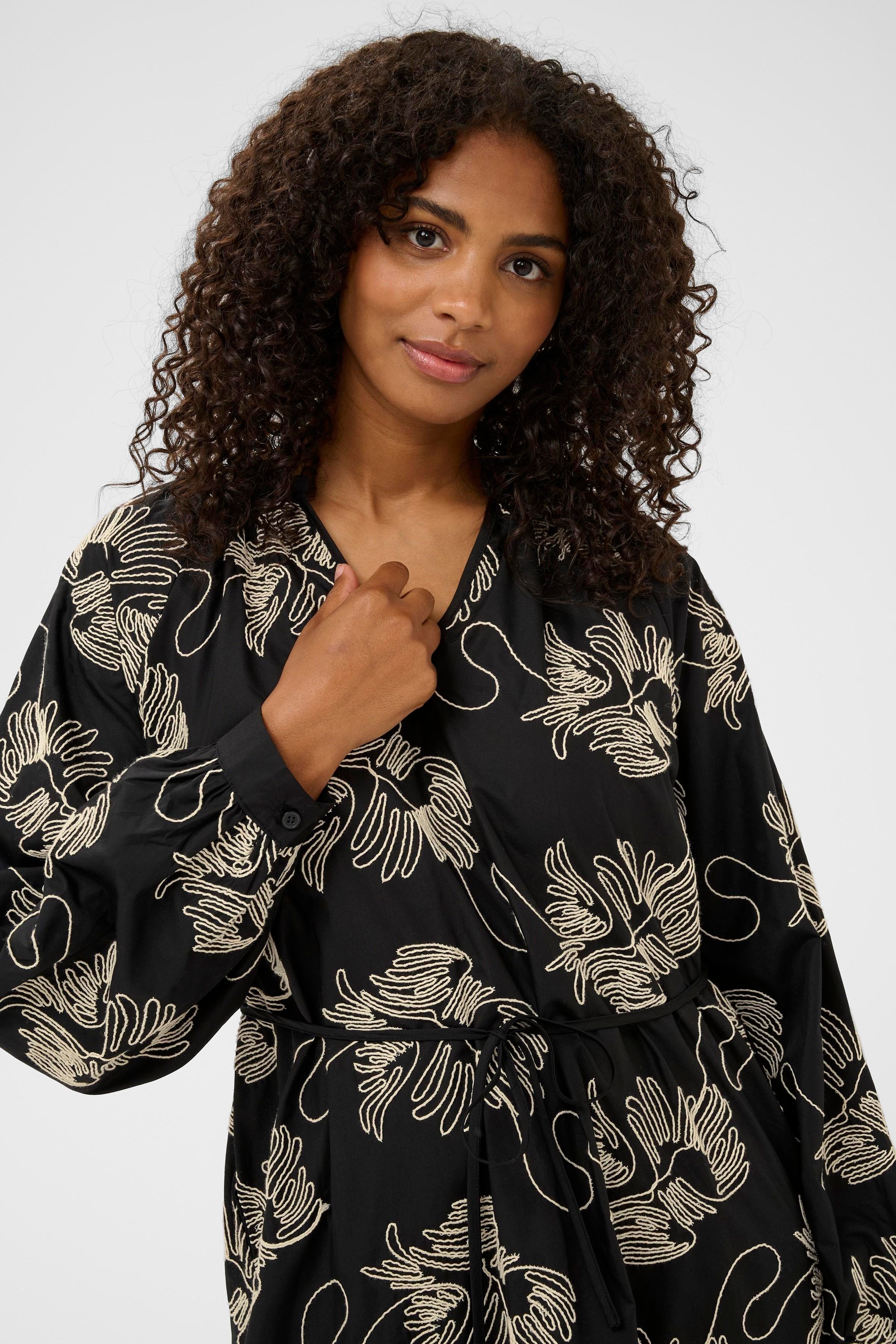 KAvinie Kleid LOOKBOOK DETAIL 10511097-108831