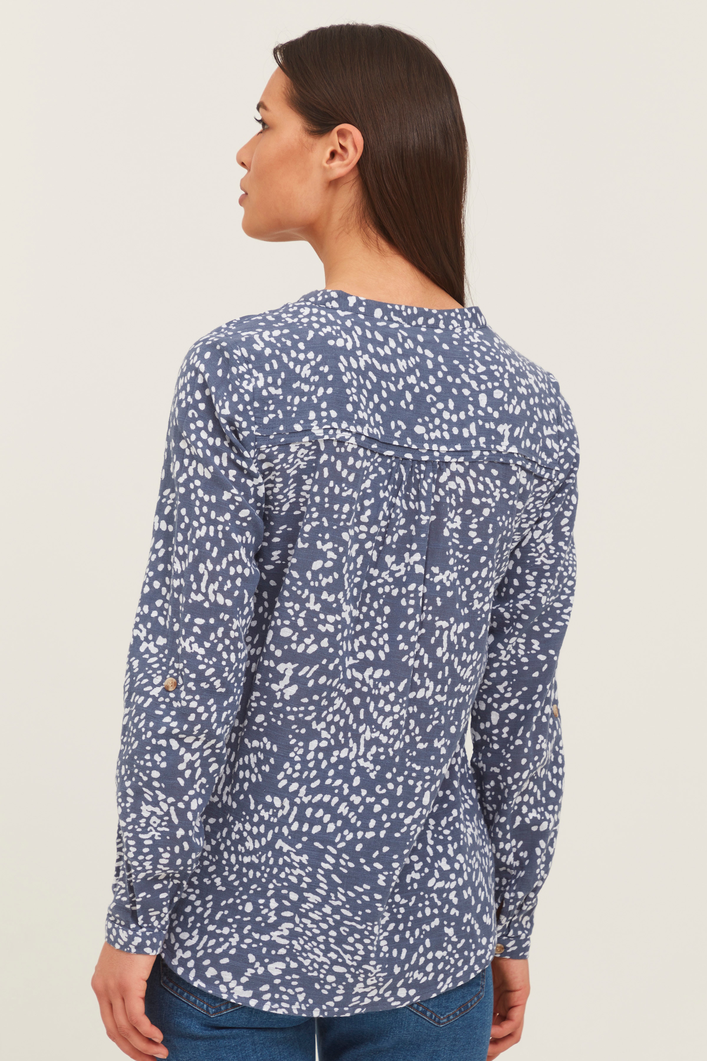 Blouse with short sleeve LOOKBOOK BACK 20609688-200971