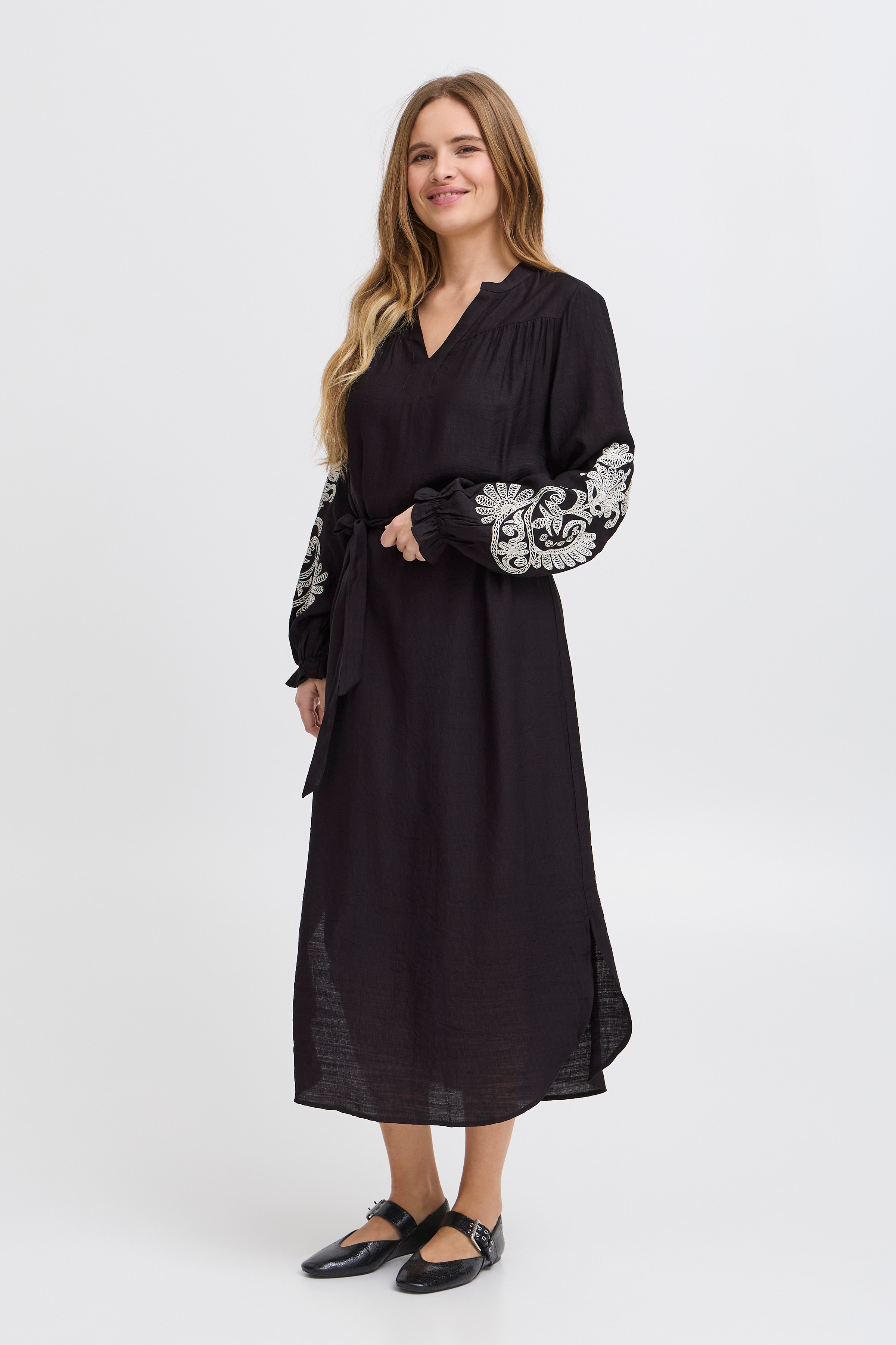 PZROSELIN Kjole LOOKBOOK FRONT 50208737-193911