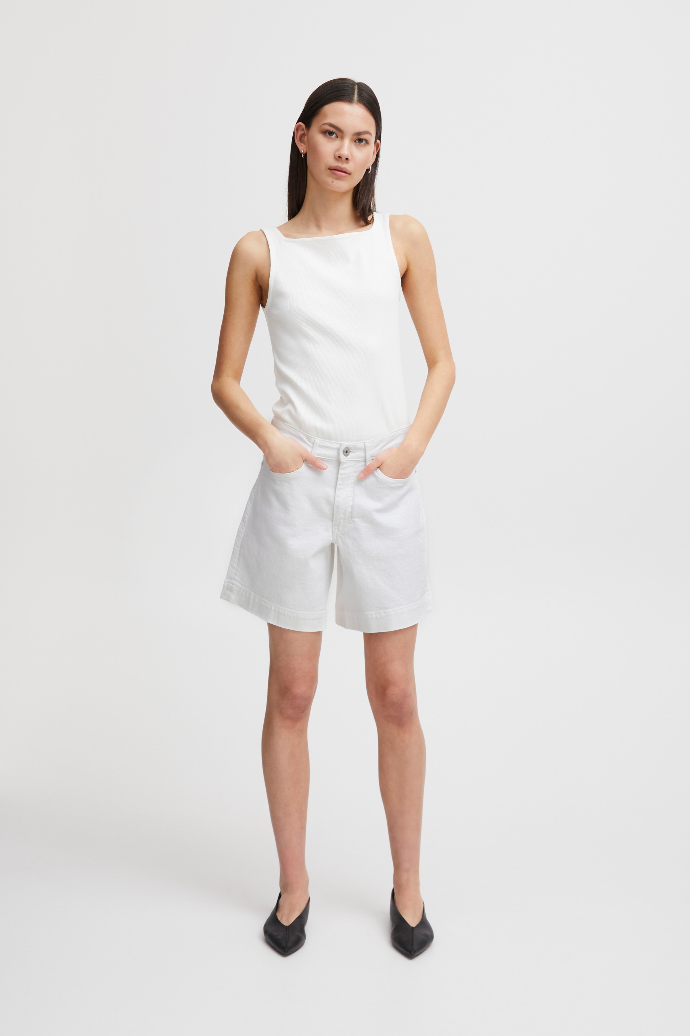 IHZIGGY Shorts LOOKBOOK FRONT 20118313-110601