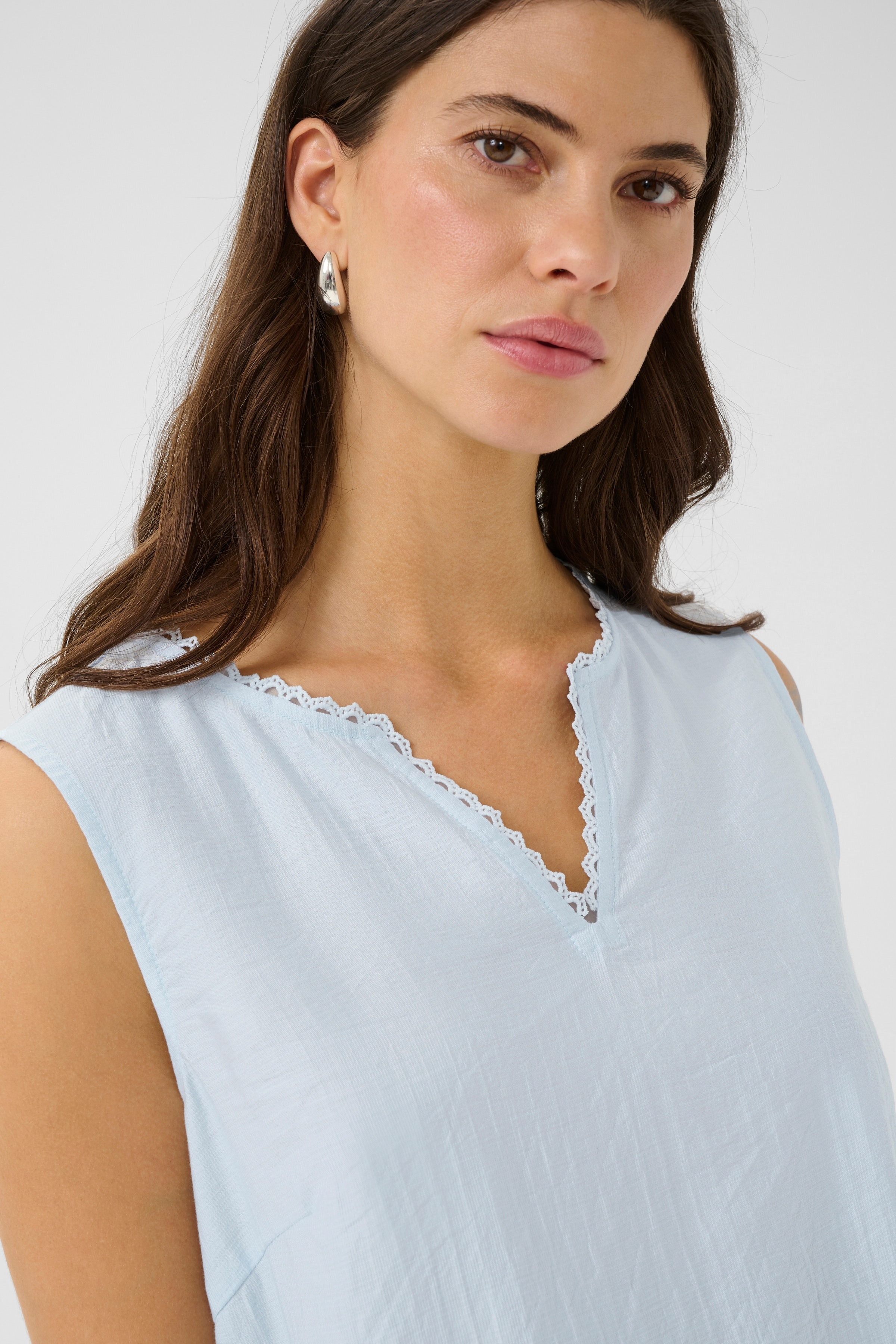 CRLori Blouse LOOKBOOK DETAIL 10613829-163922