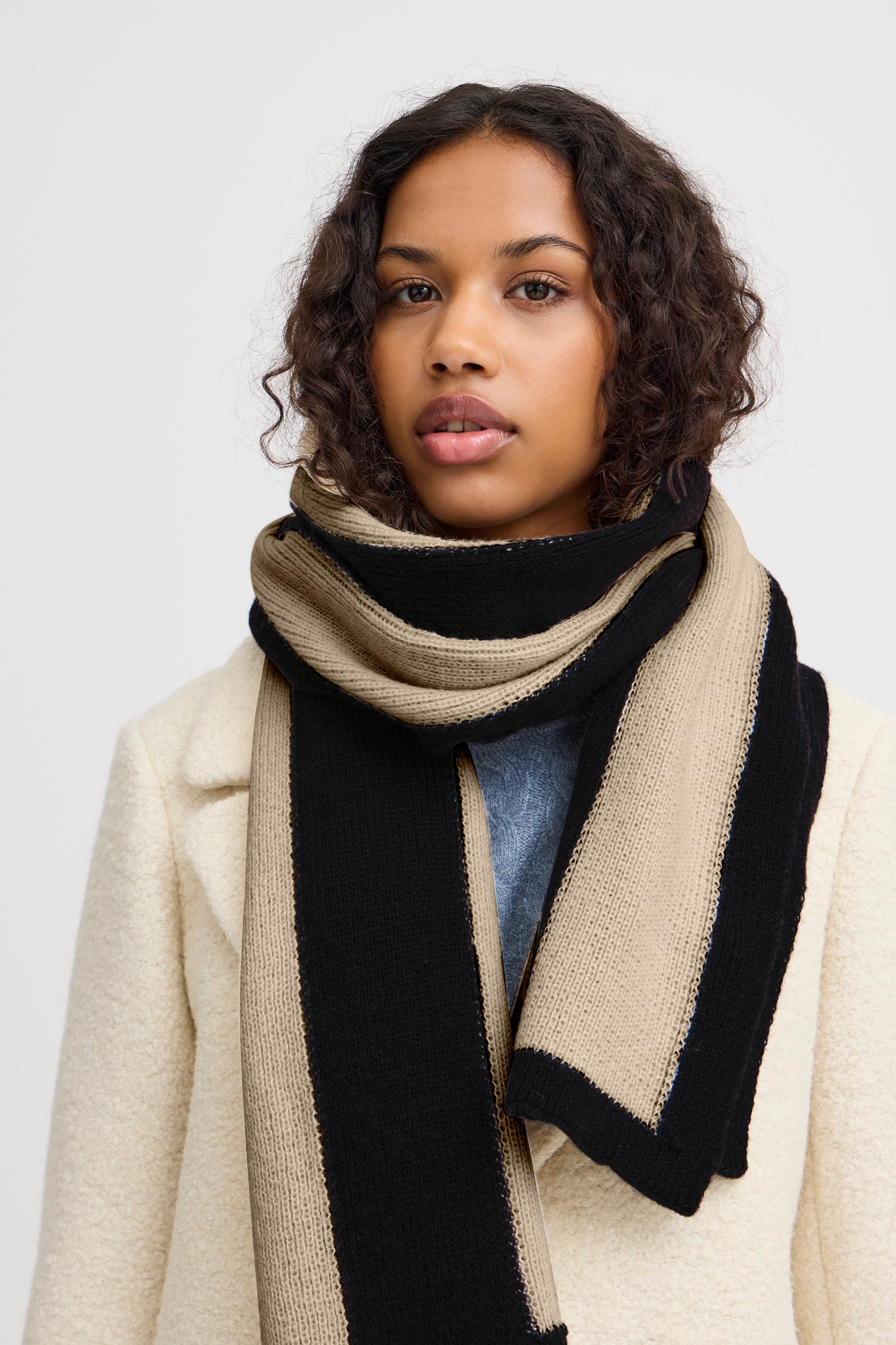IATHORA Skjerf LOOKBOOK DETAIL 20121726-124301
