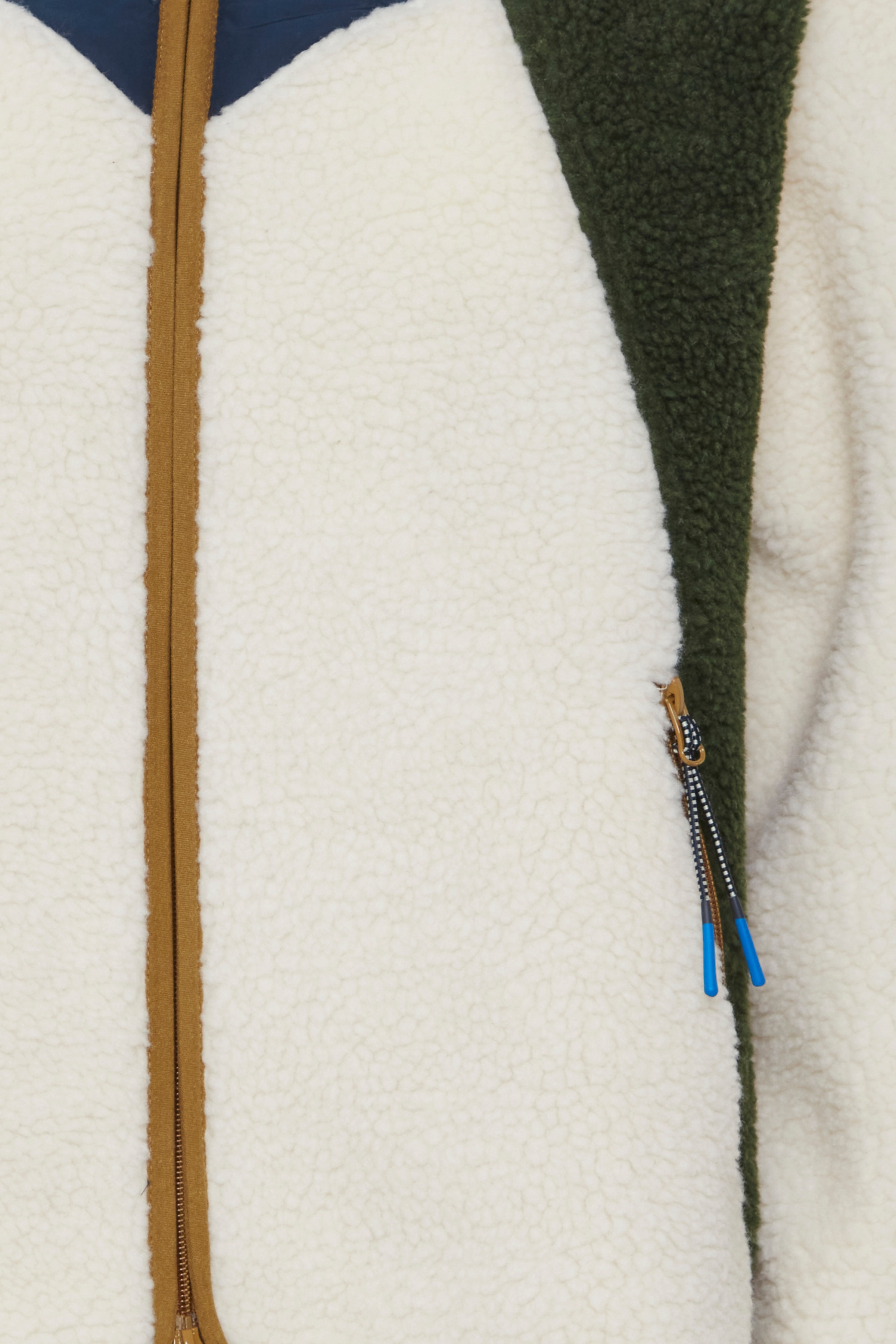 JCBERRI Outerwear PACK DETAIL 22800271-202588