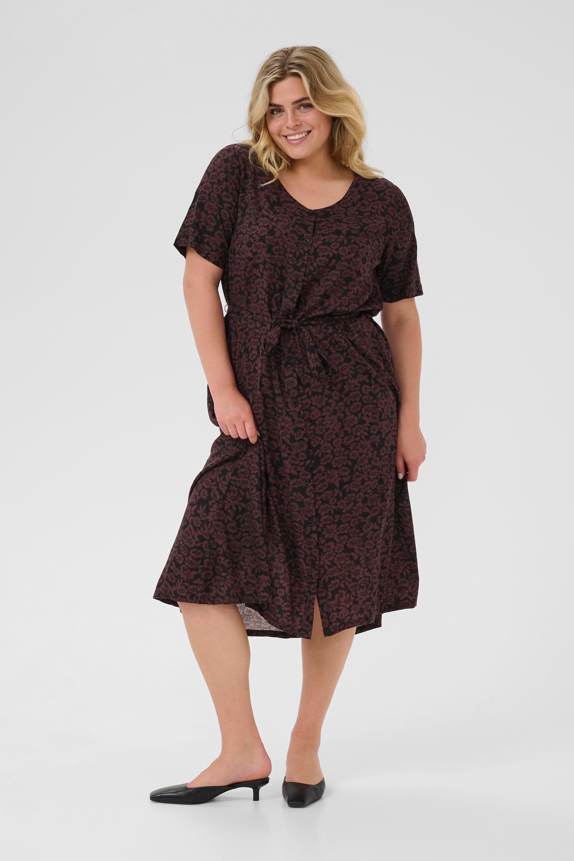 KCbella Jurk LOOKBOOK FRONT 10582487-107734