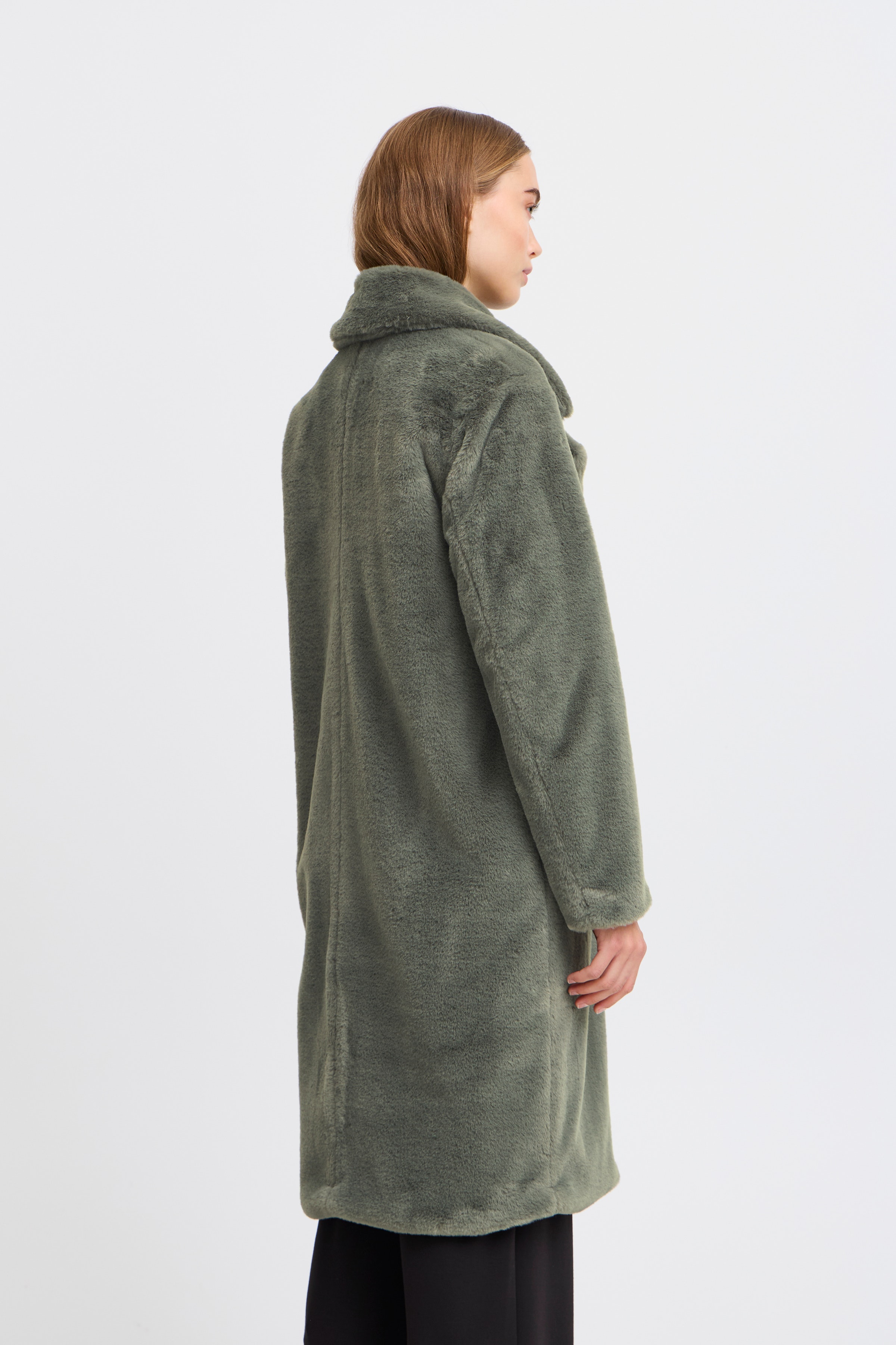 IHHAYA Yttertøy LOOKBOOK BACK 20112413-180514