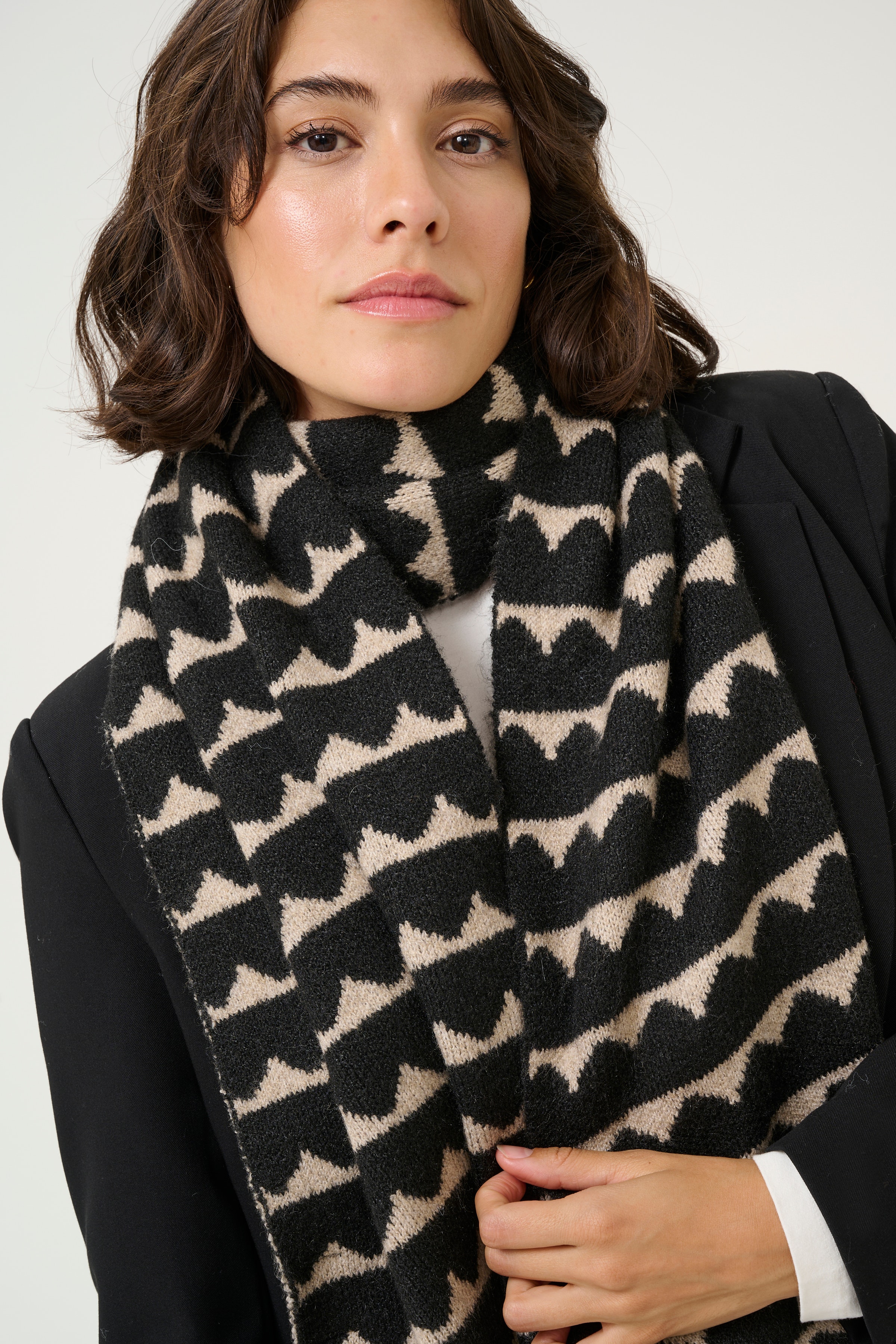 KAdottie Skjerf LOOKBOOK DETAIL 10509835-107359