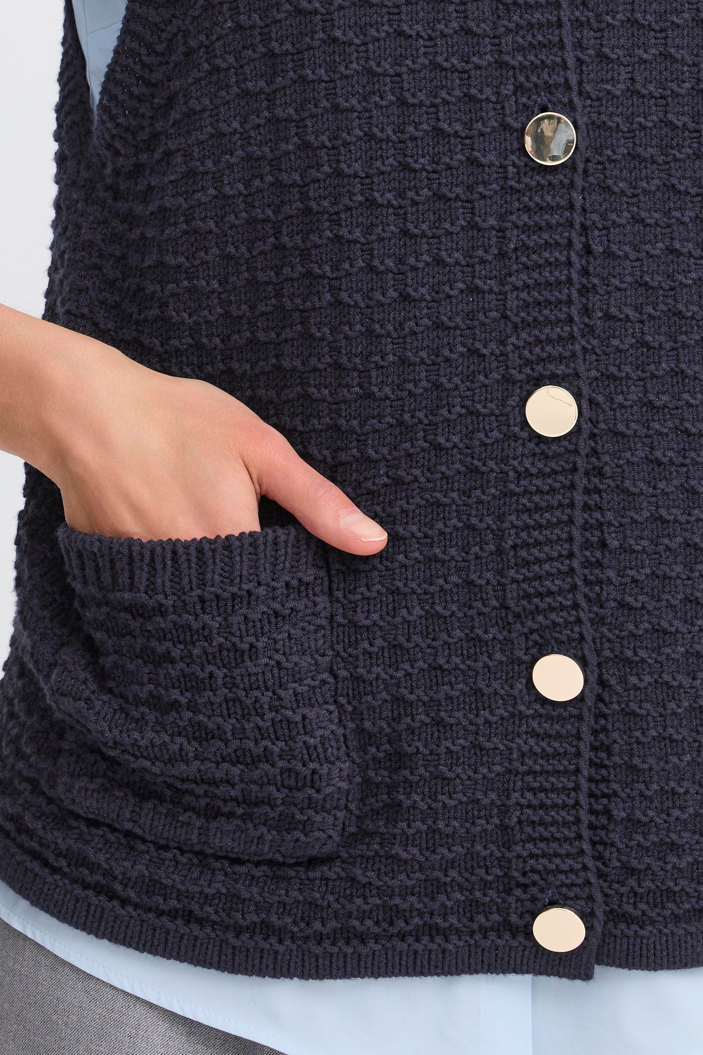 FRKENNA Waistcoat LOOKBOOK DETAIL 20615953-193924