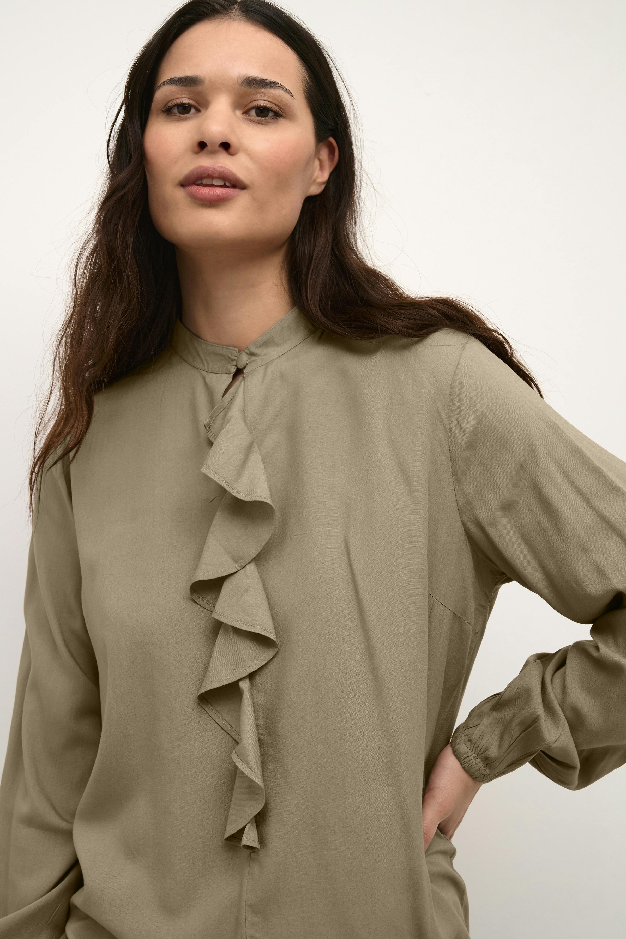 CRTiah Blouse LOOKBOOK DETAIL 10610664-170807