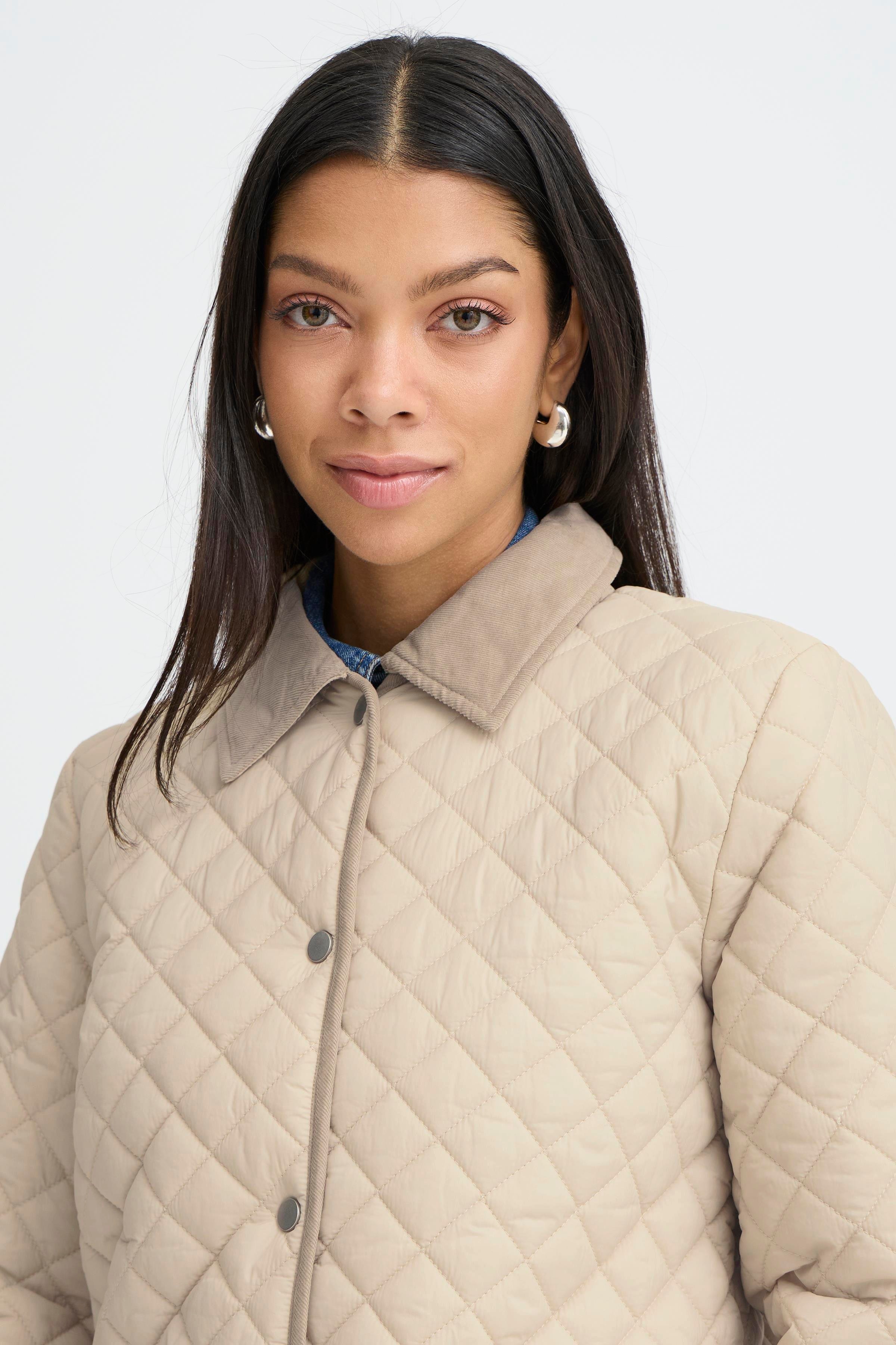 BYBERTA Ytterplagg LOOKBOOK DETAIL 20818514-141107