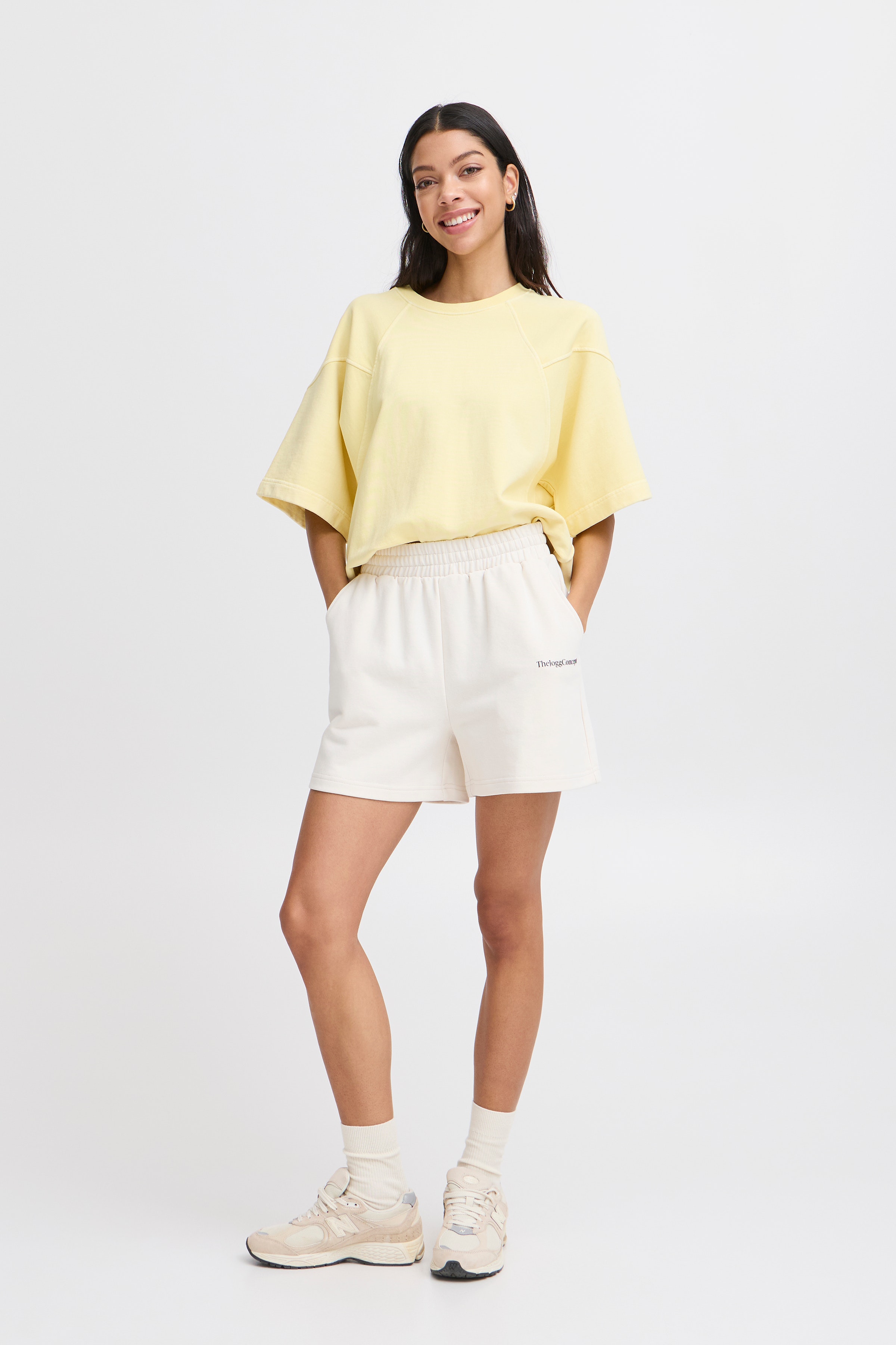 JCSAJA Shorts LOOKBOOK FRONT 22800938-130905