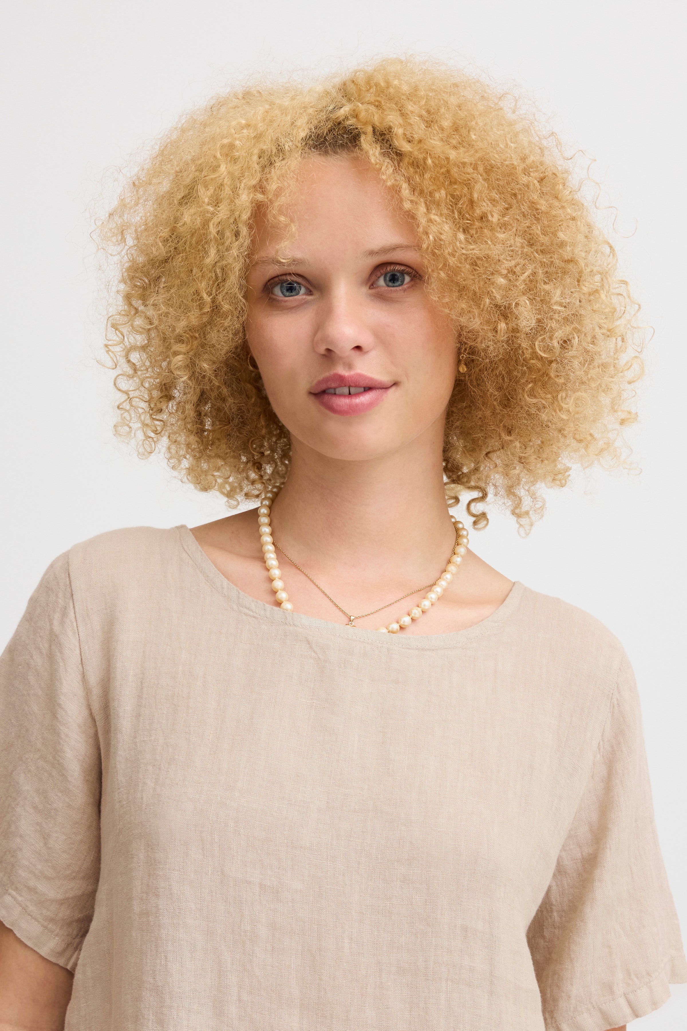 Kjole LOOKBOOK DETAIL 22100649-130907