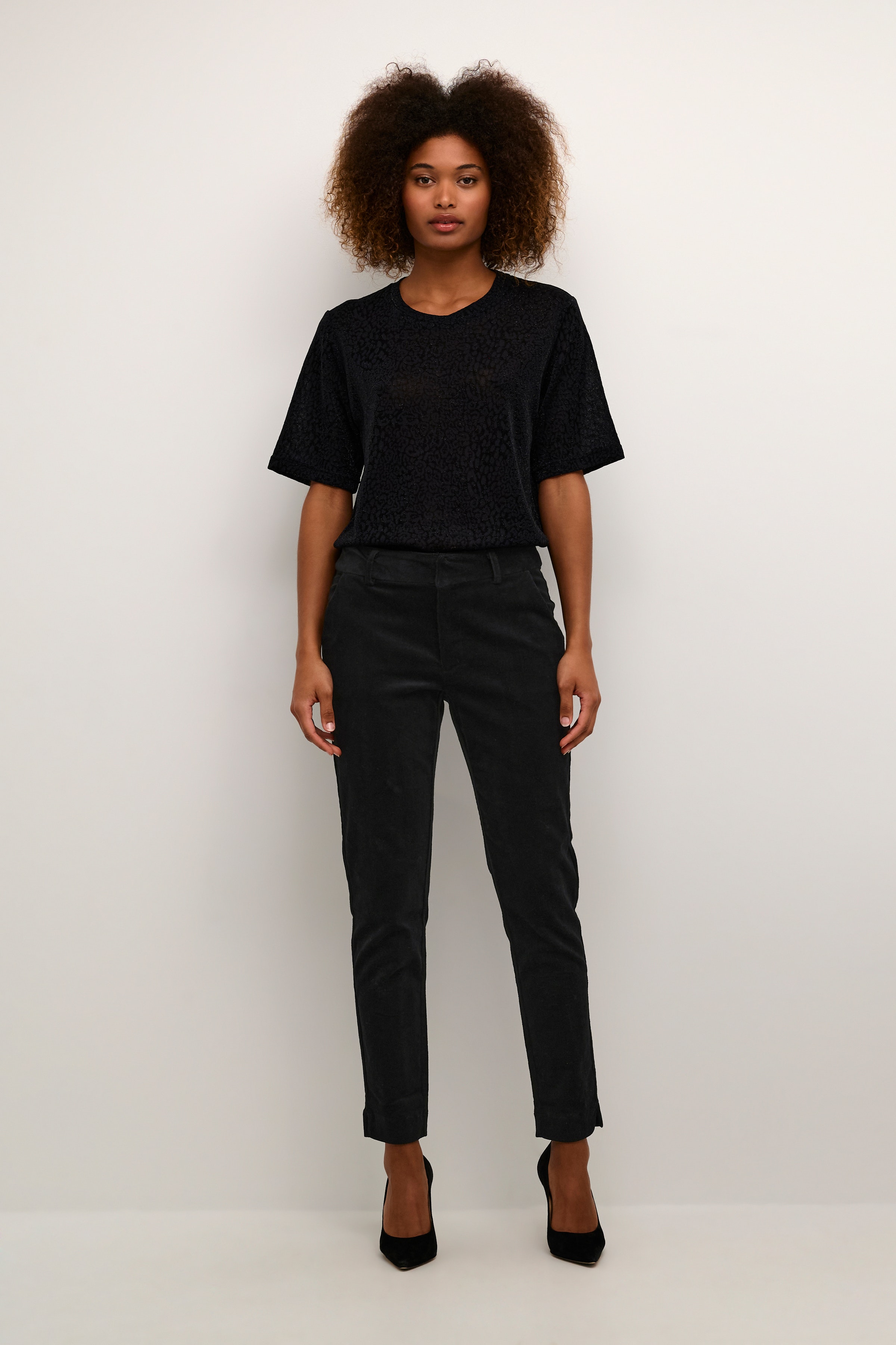 KAlina Bukser LOOKBOOK FRONT 10507272-100121
