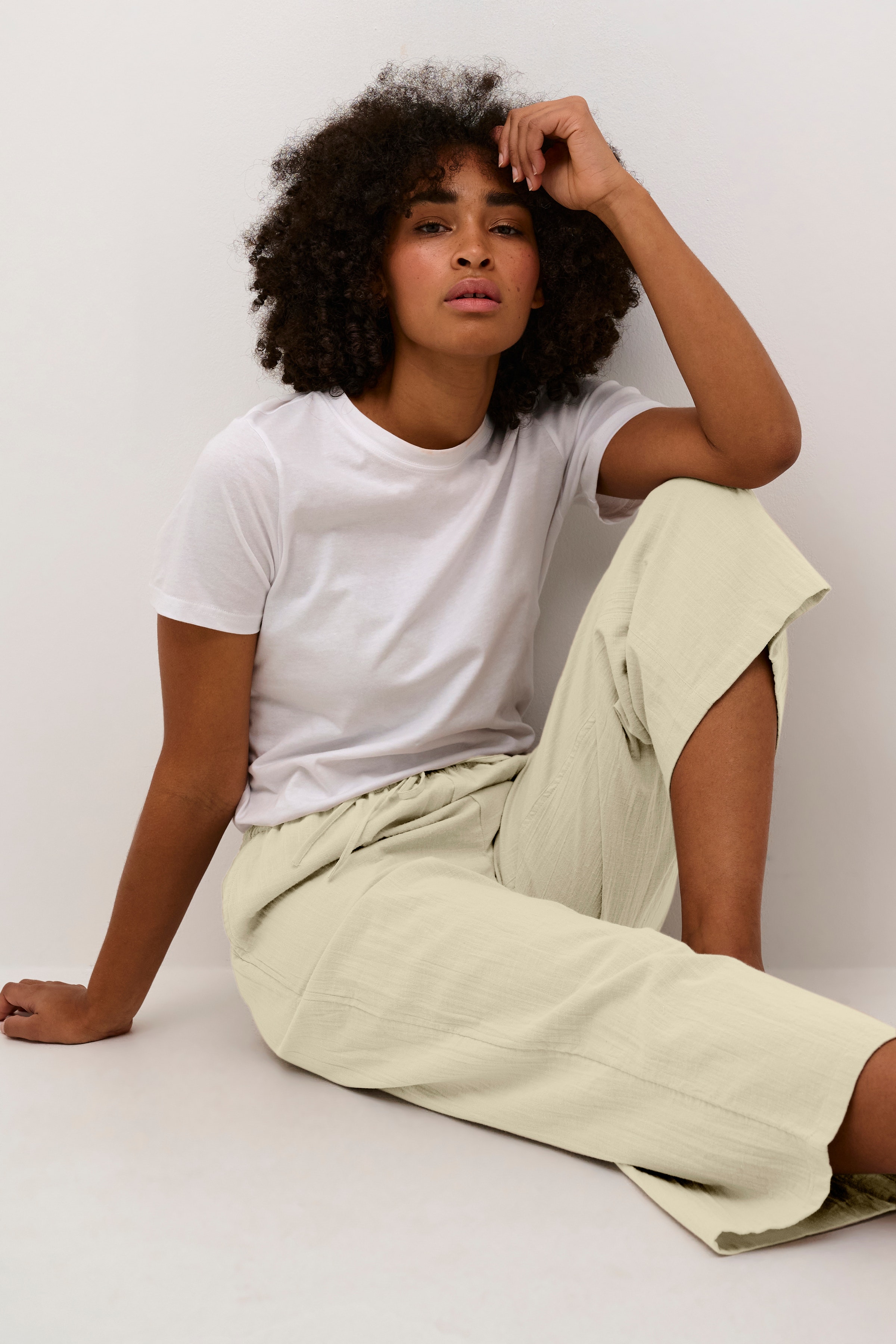 KAemily Bukser LOOKBOOK DETAIL 10508876-151305