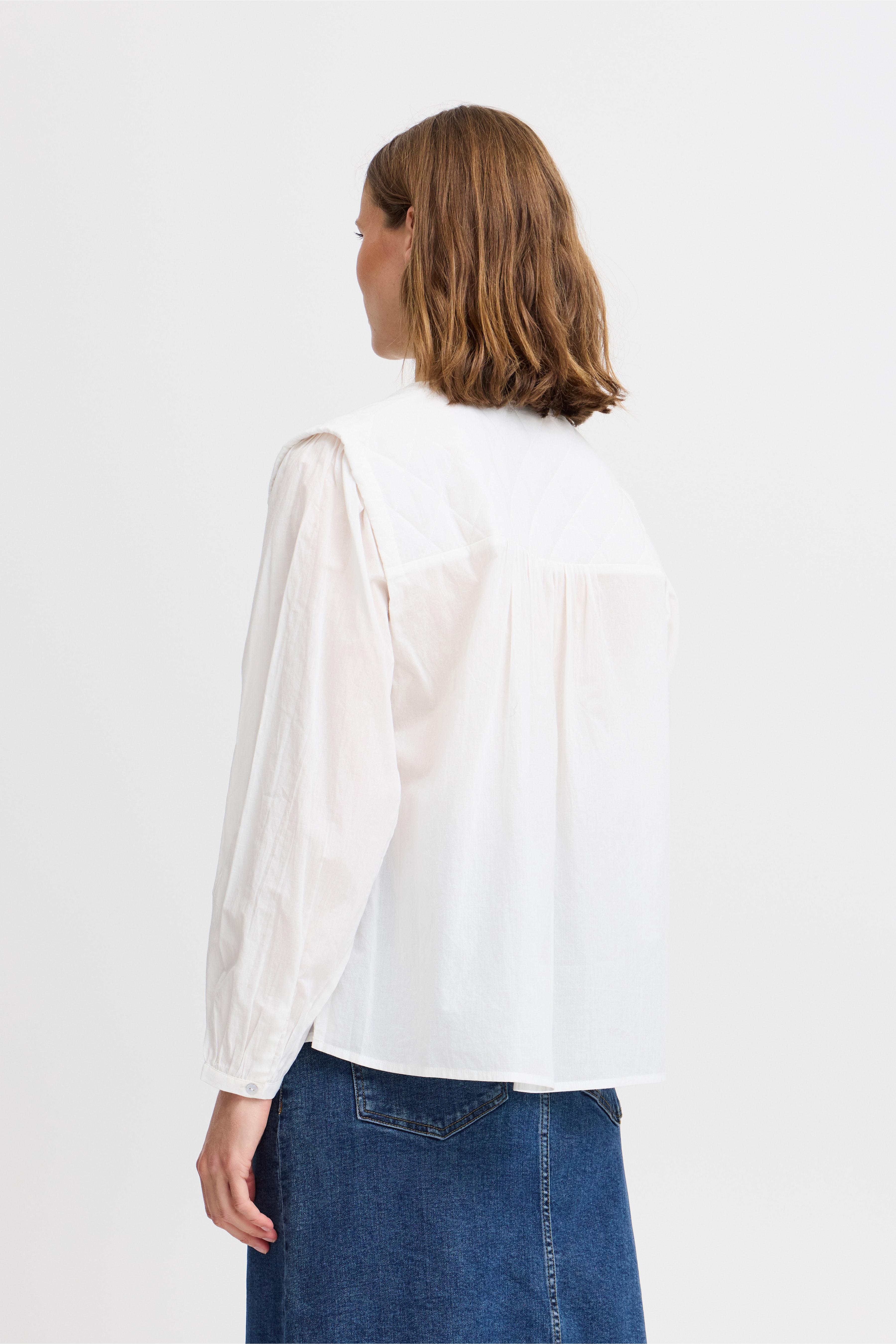 BYIANTHE Blouse LOOKBOOK BACK 20815241-114300