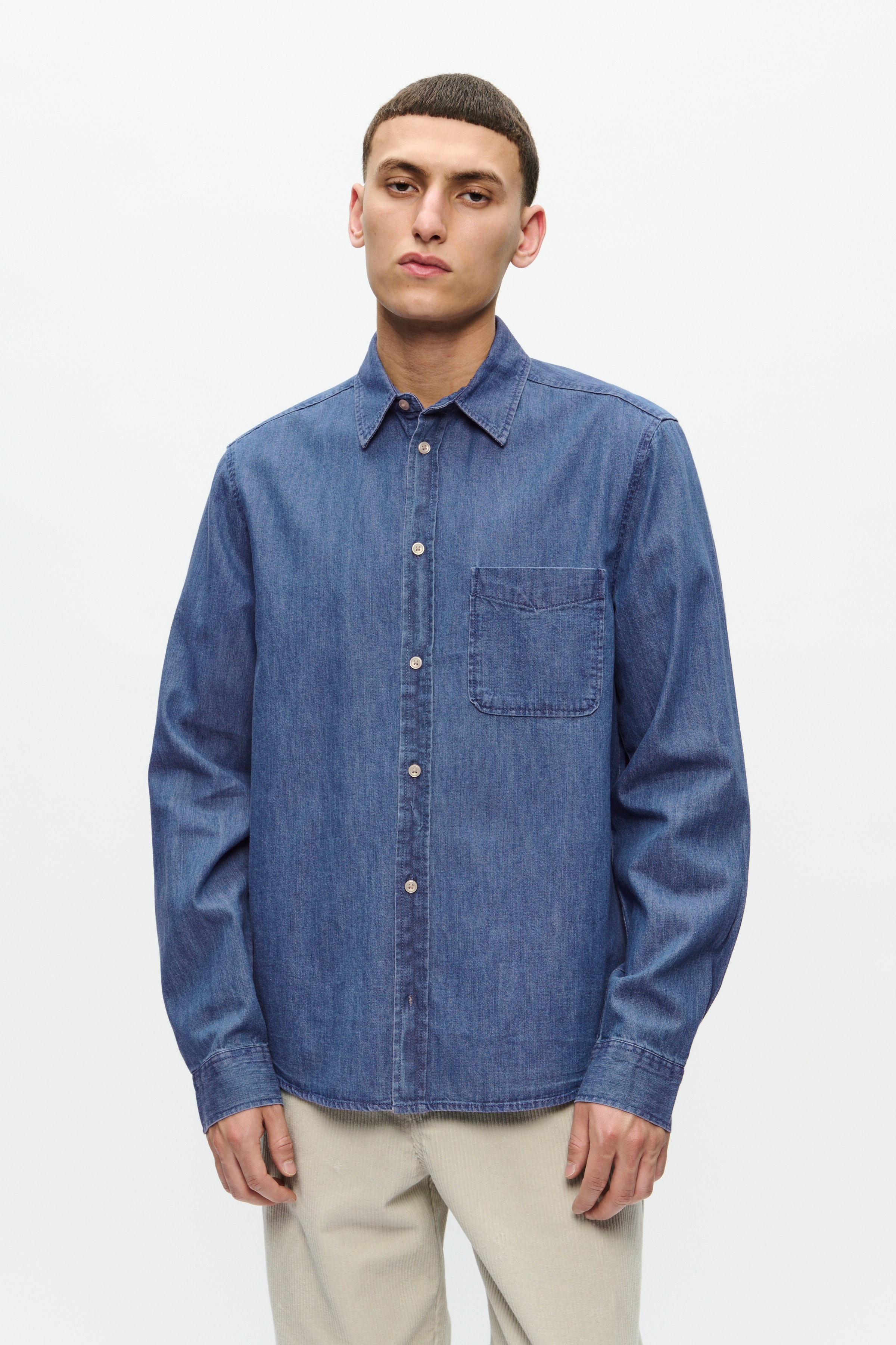 WWAdrian Shirt LOOKBOOK FRONT 30251500-304204