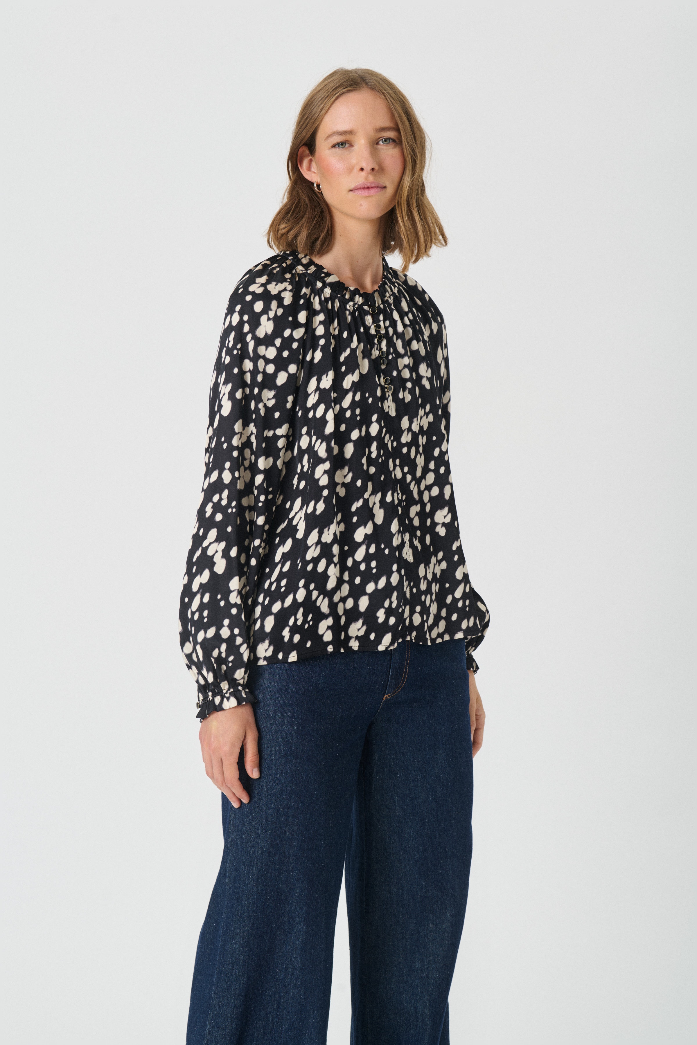 VenessaPW Bluse LOOKBOOK FRONT 30310144-304382
