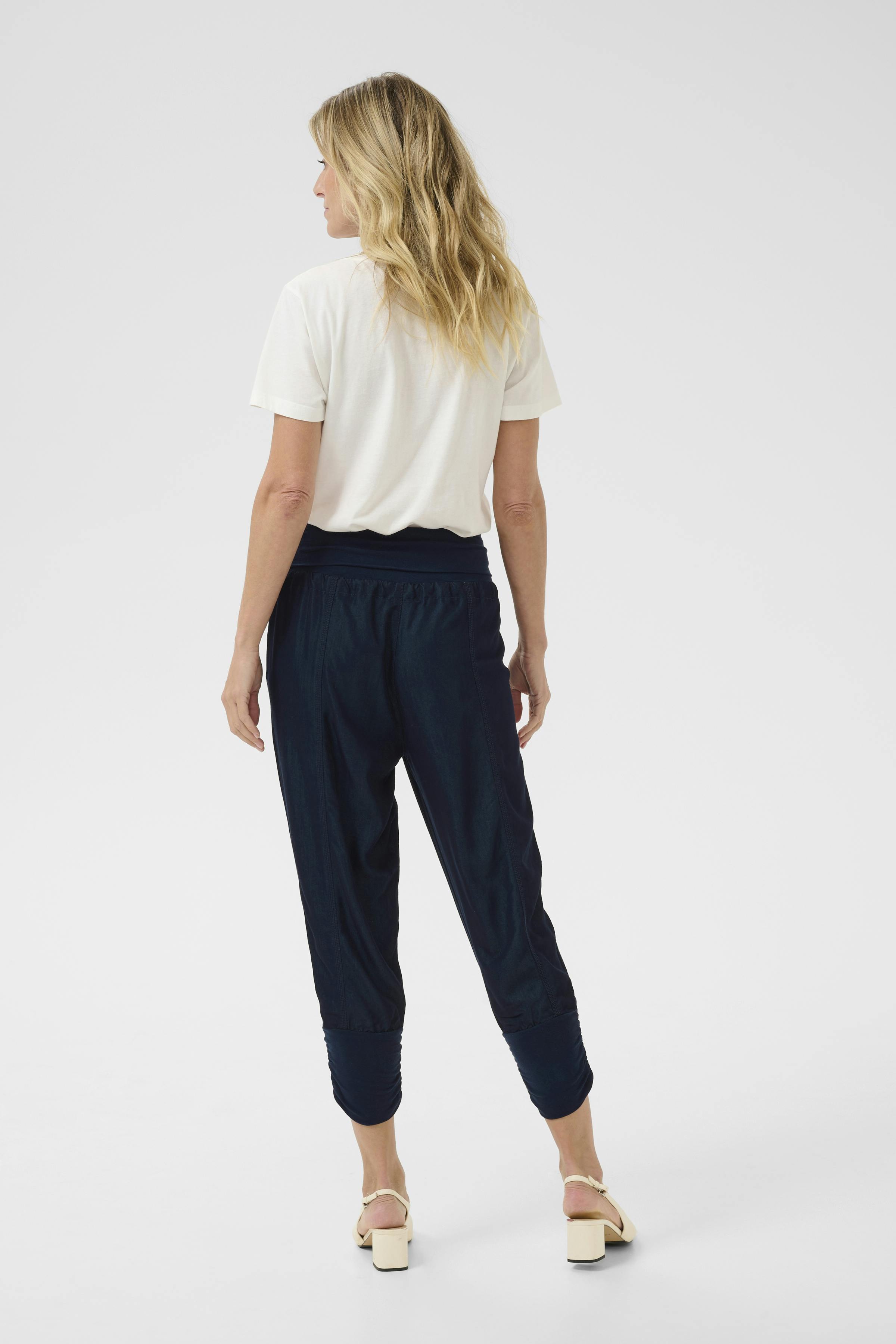 Line Pantalon LOOKBOOK BACK 10604697-193923