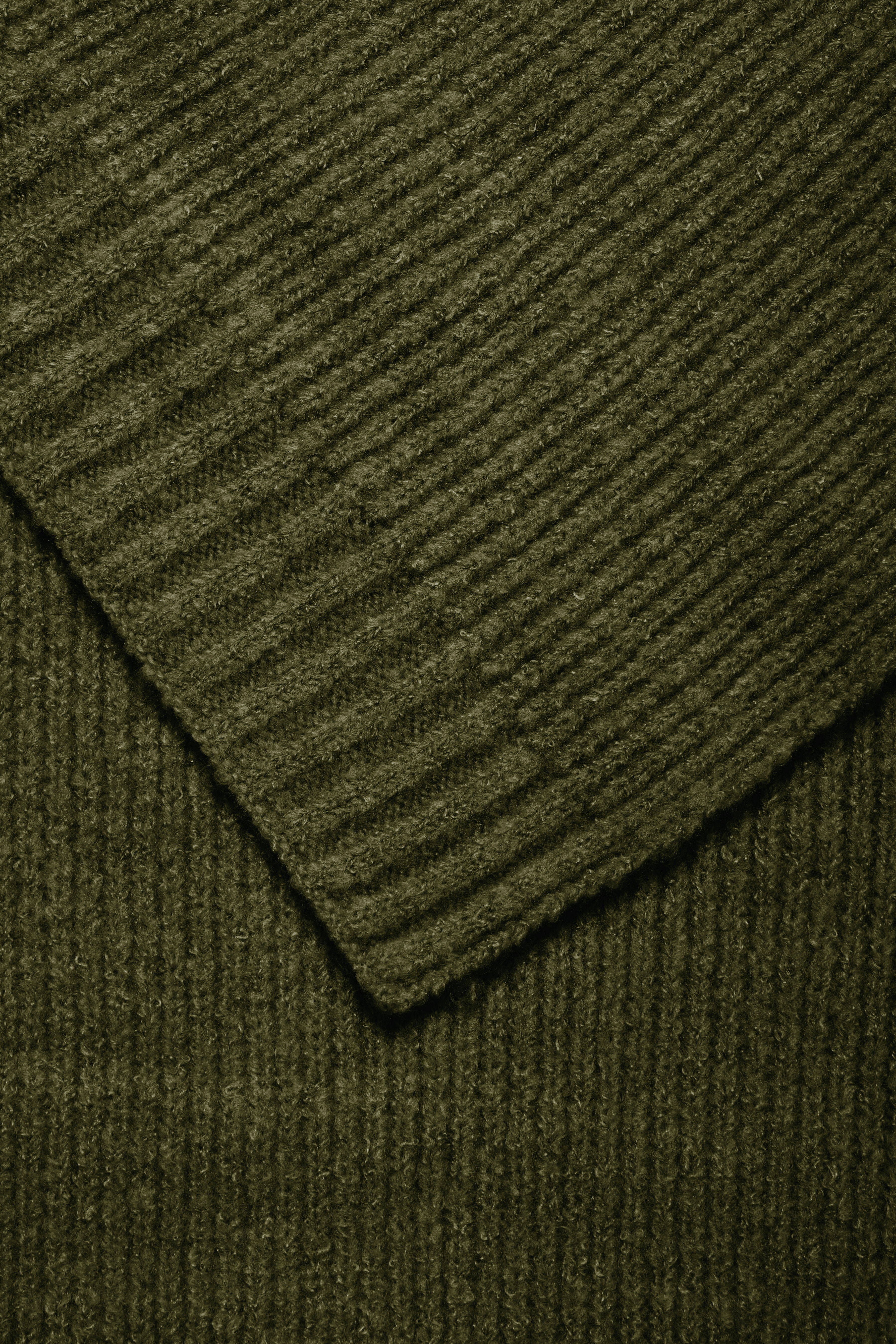 IAIVO Skjerf PACK DETAIL 20112670-190419