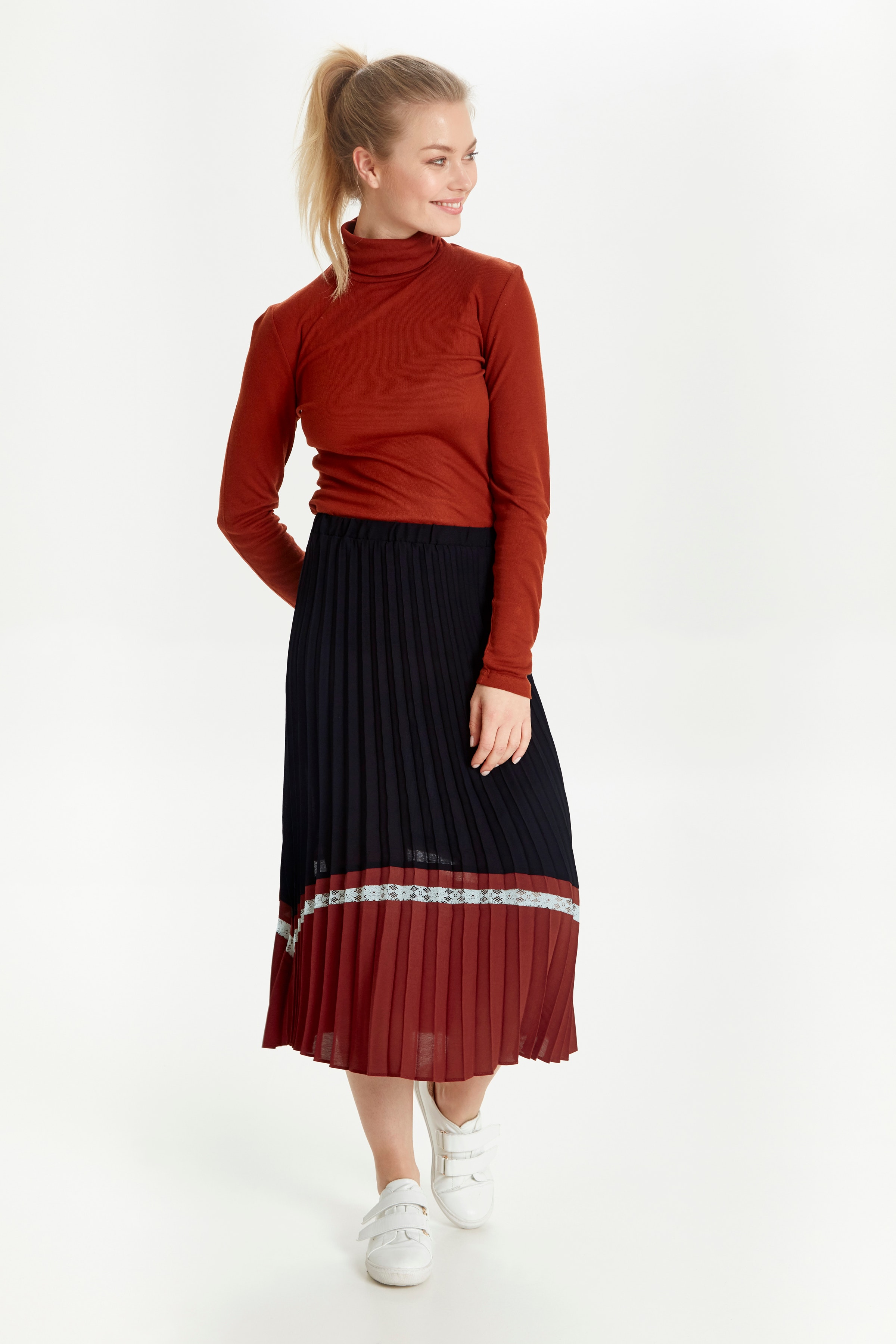 BYGilli Kjol LOOKBOOK FRONT 20806094-80001