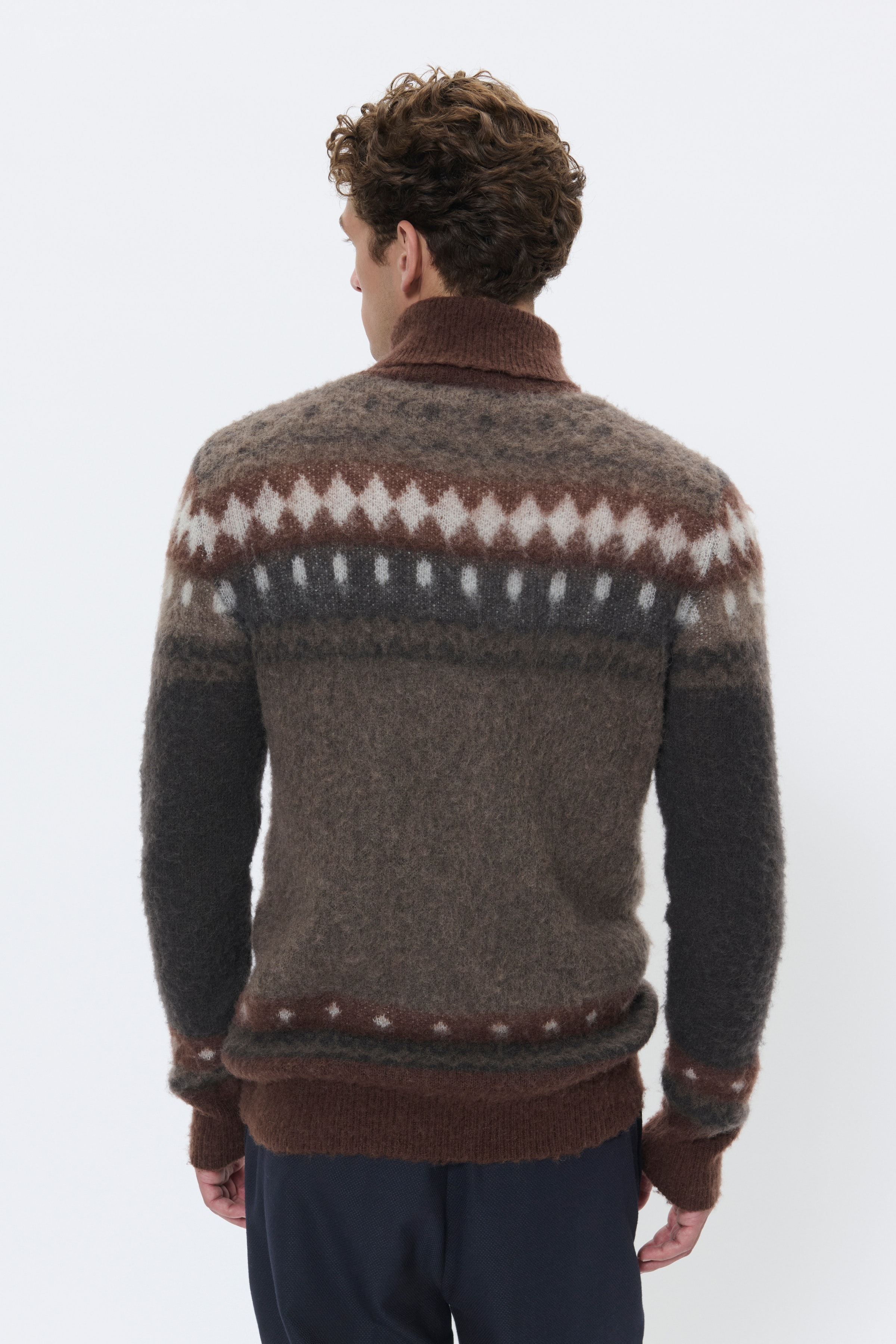 MAroll Pullover LOOKBOOK BACK 30208627-190809