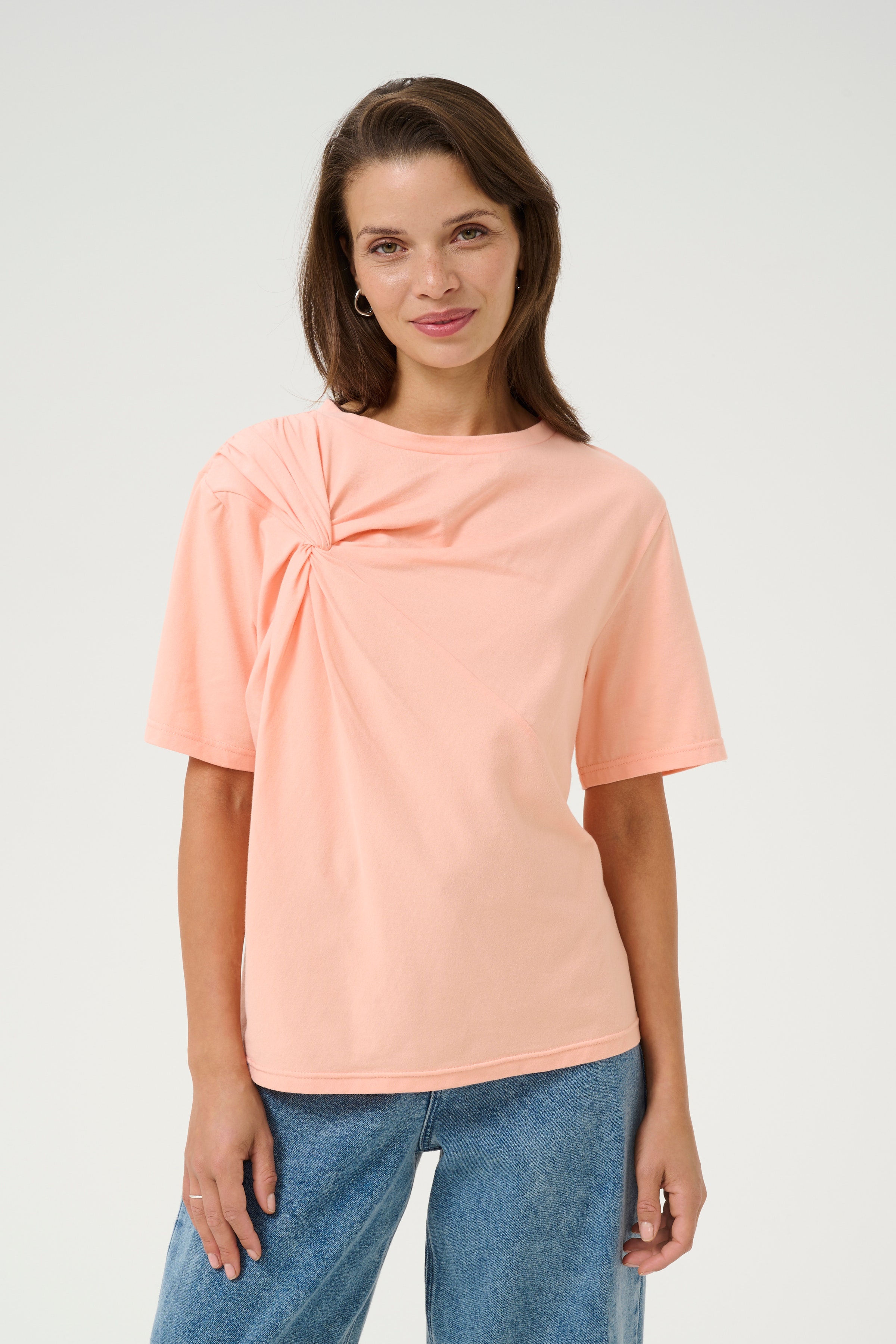 KAeloise T-shirt LOOKBOOK FRONT 10509656-141228
