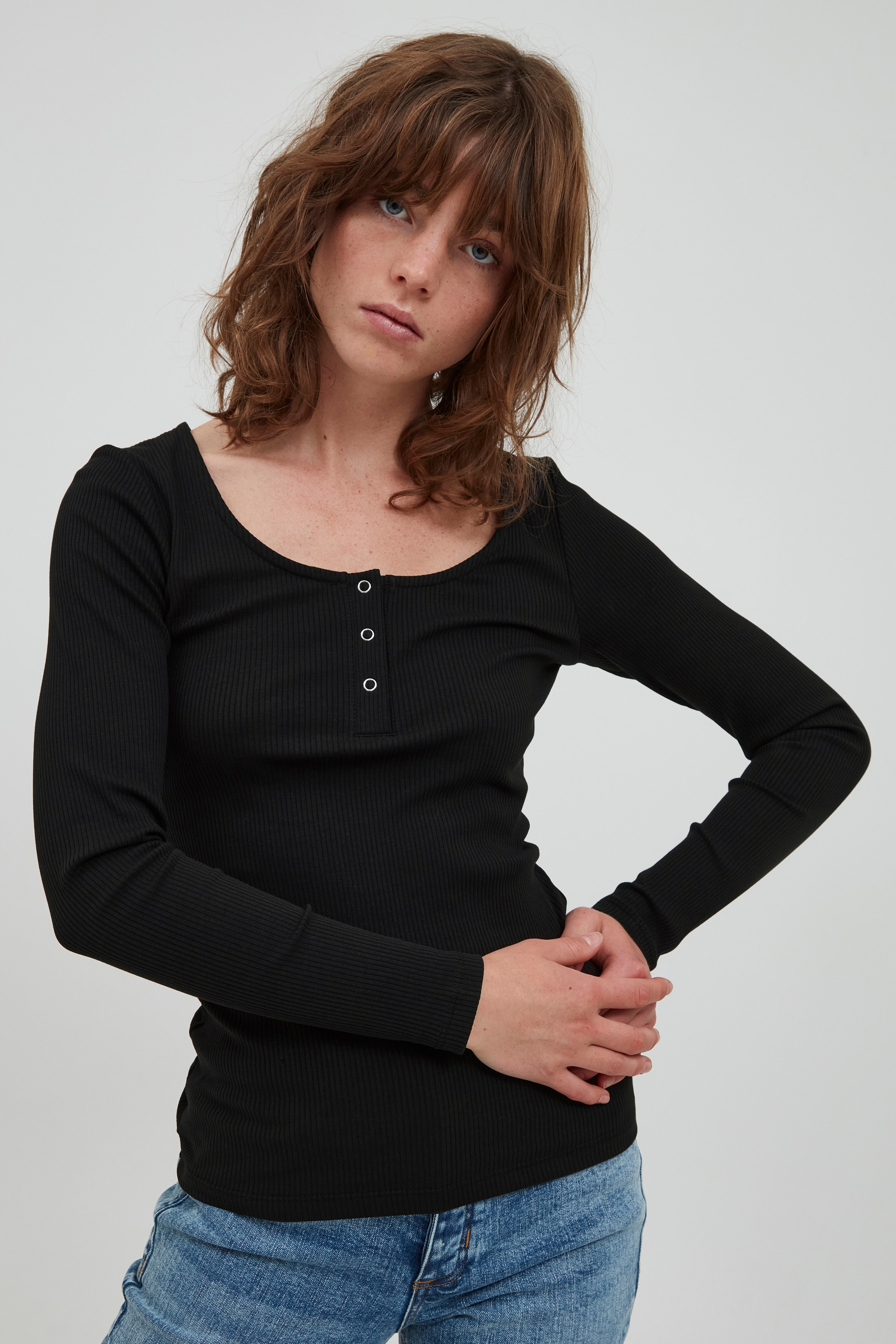 IHSUPER T-shirt LOOKBOOK FRONT 20114881-194008