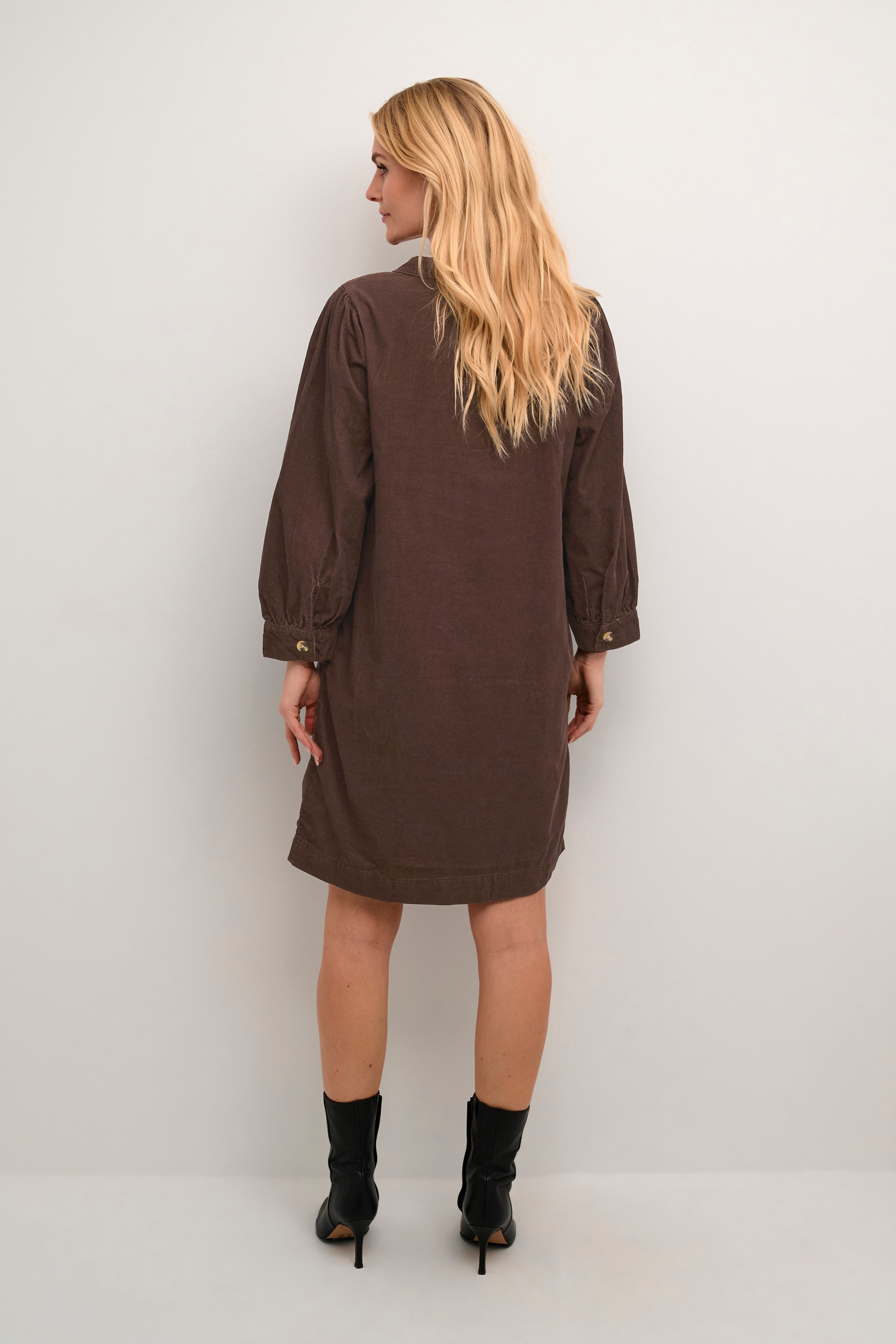 KAlina Kjole LOOKBOOK BACK 10507950-191016