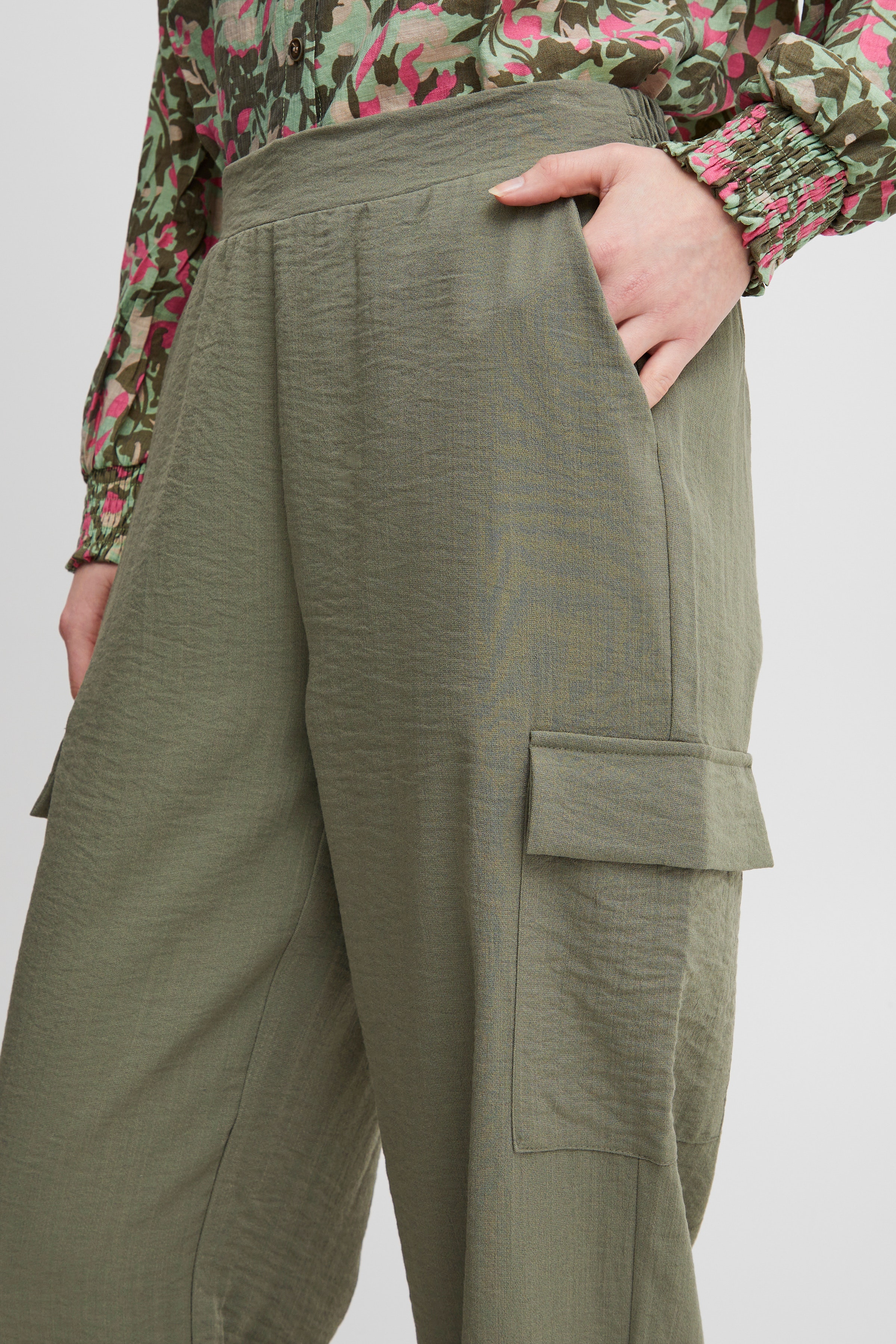 FXJAGO Trousers LOOKBOOK DETAIL 20613114-180515