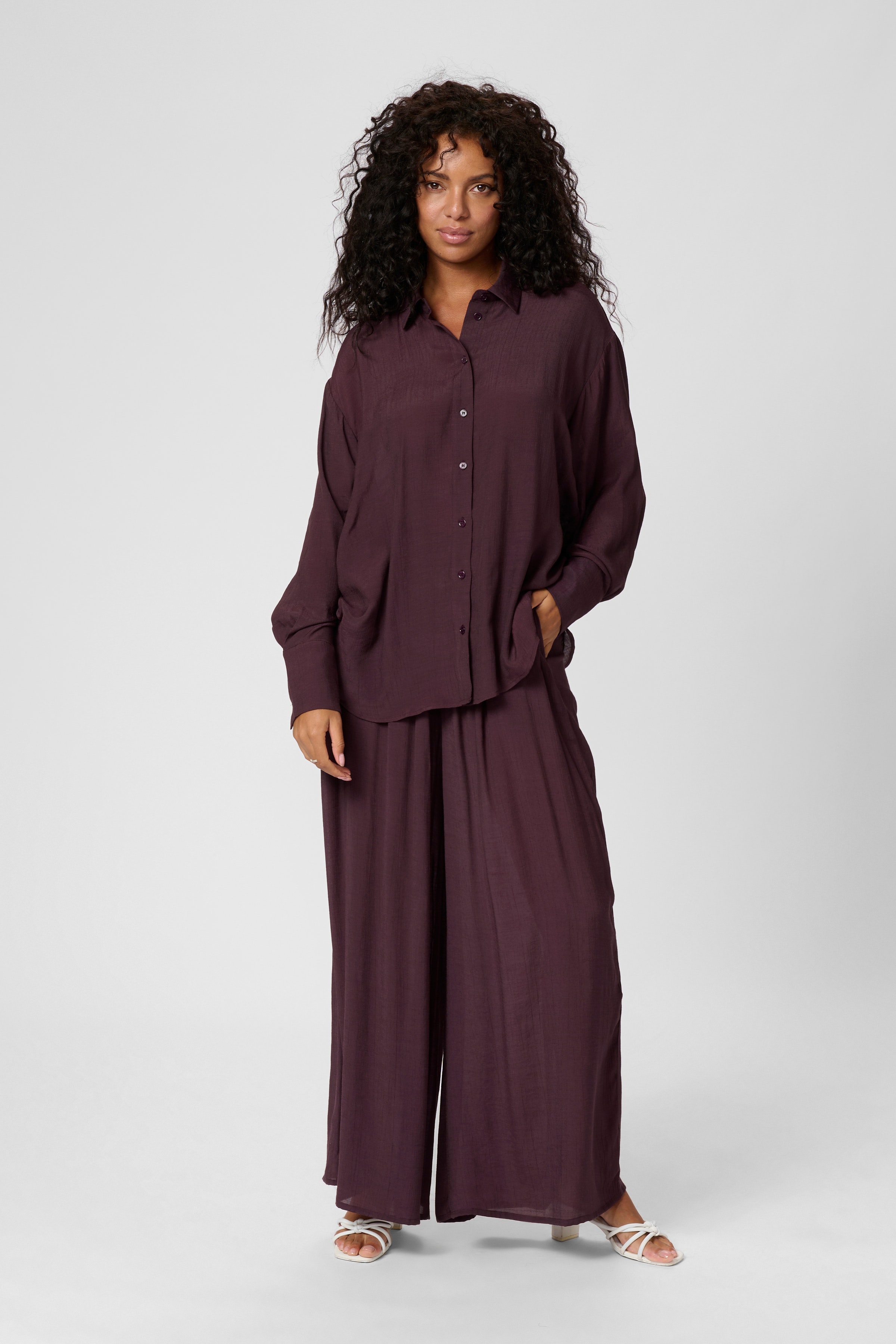 KAanja Skjorte LOOKBOOK FRONT 10510071-191619