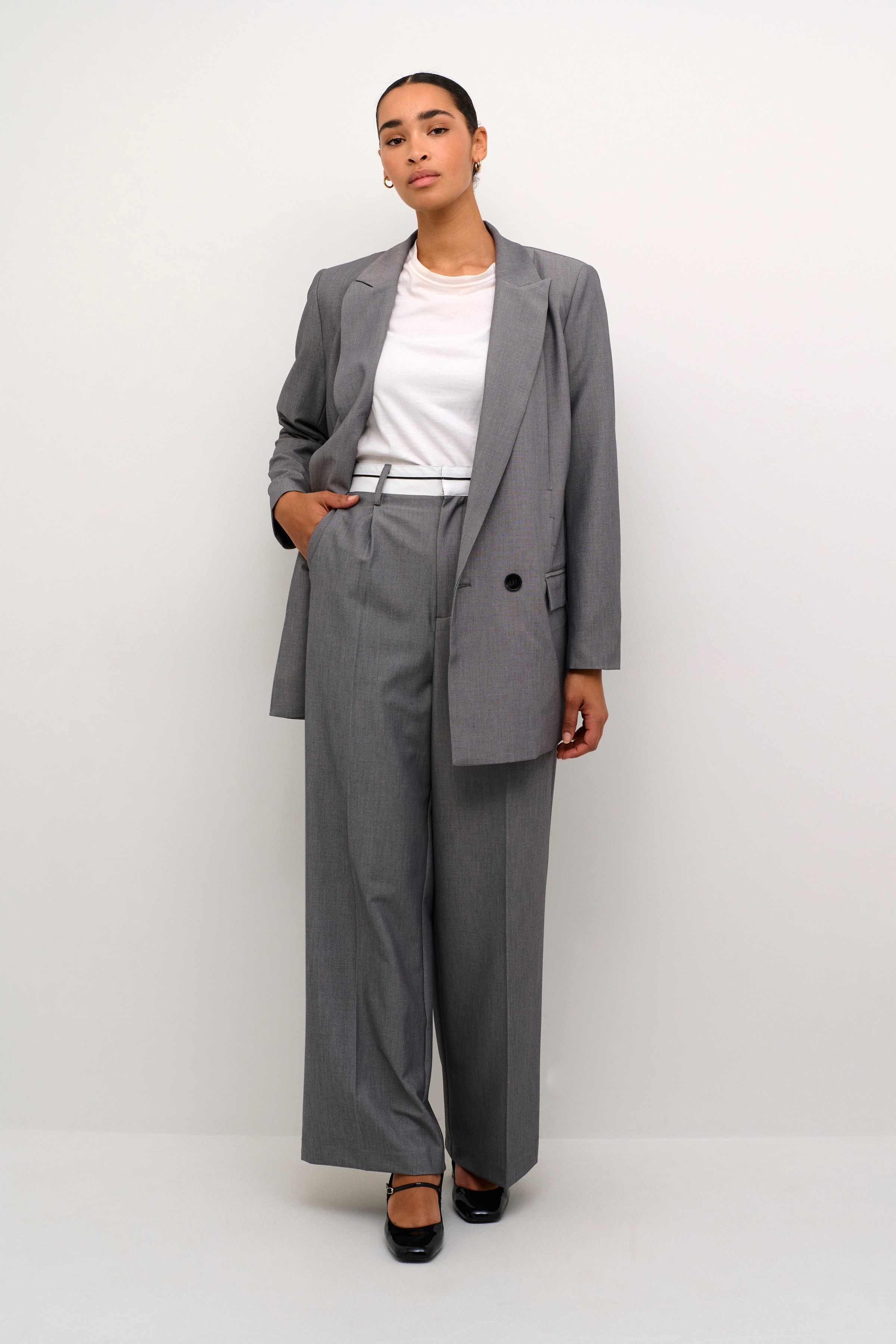 KArey Bukser LOOKBOOK FRONT 10509191-100123
