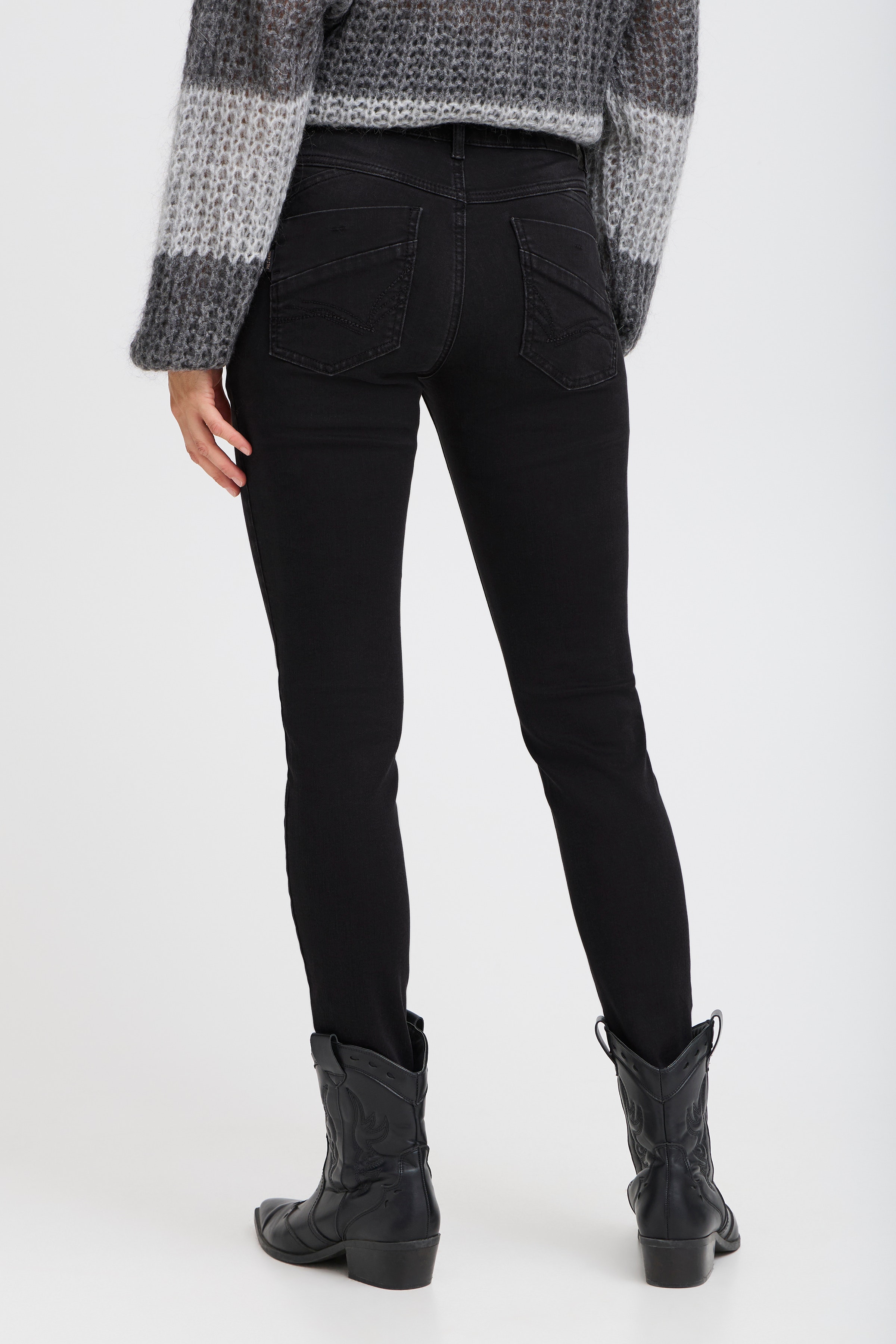 PZCARMEN Jeans LOOKBOOK BACK 50208468-200004