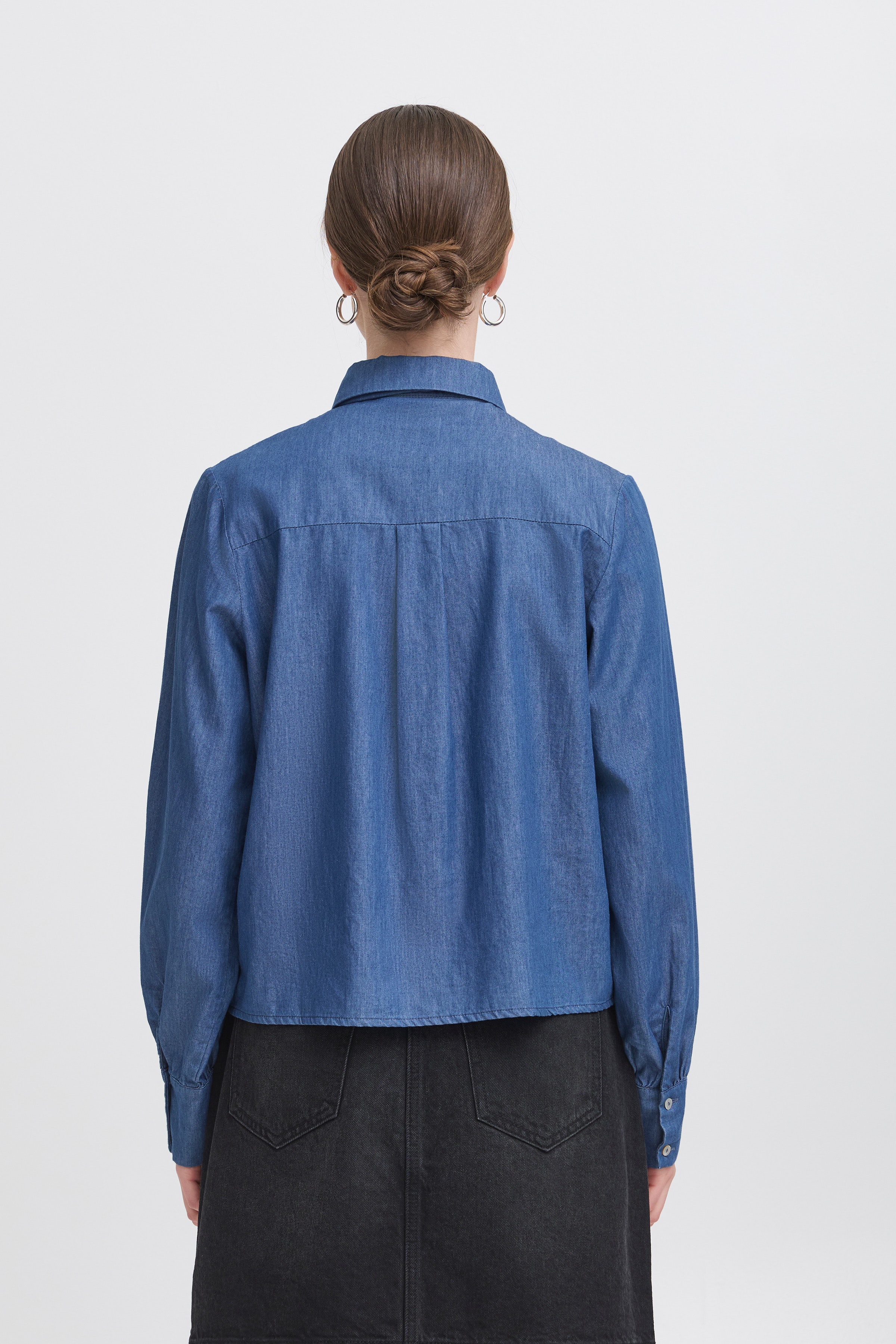IHXELOUISE Shirt LOOKBOOK BACK 20123758-184028