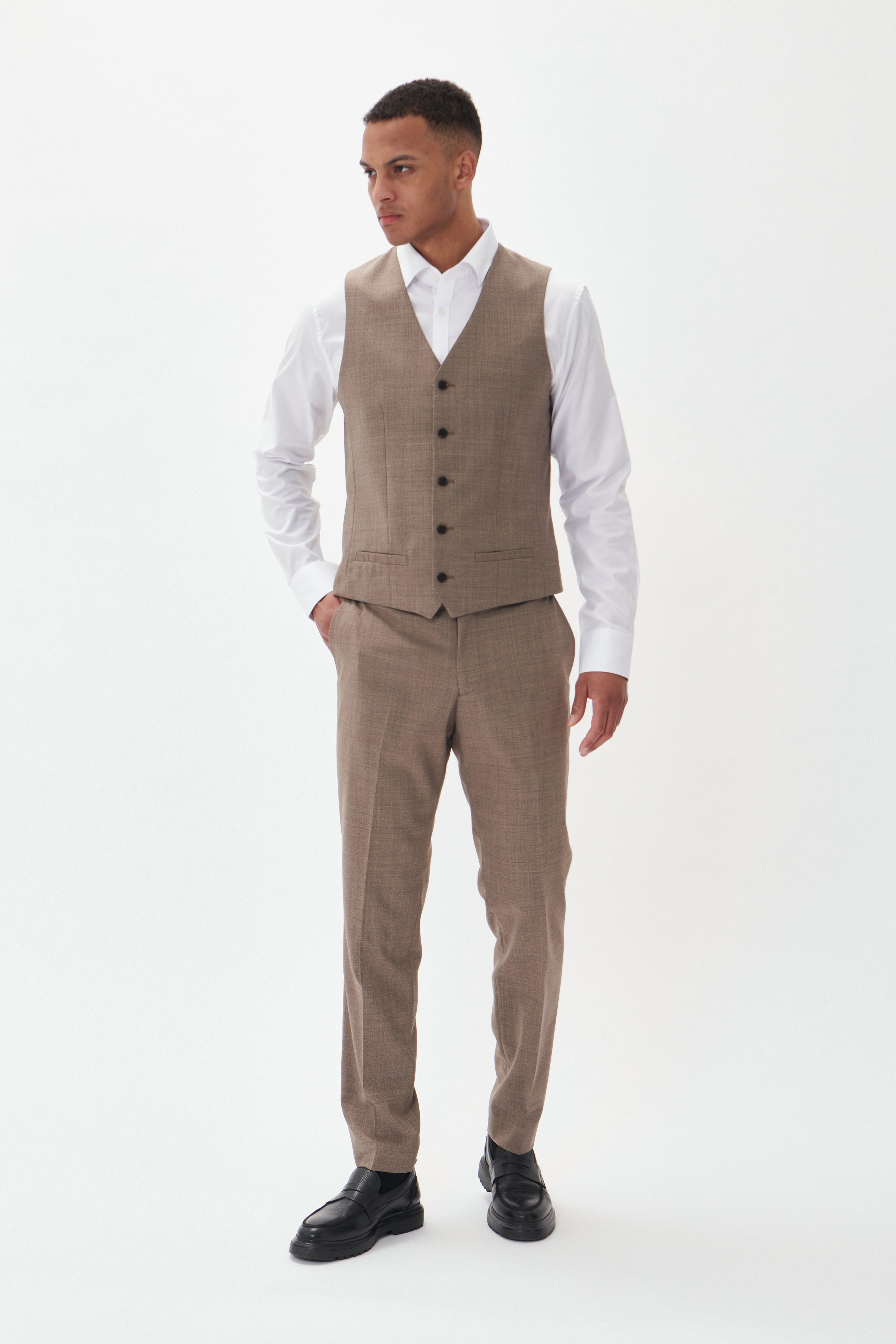 MAbreck Waistcoat LOOKBOOK FRONT 30207550-1705101