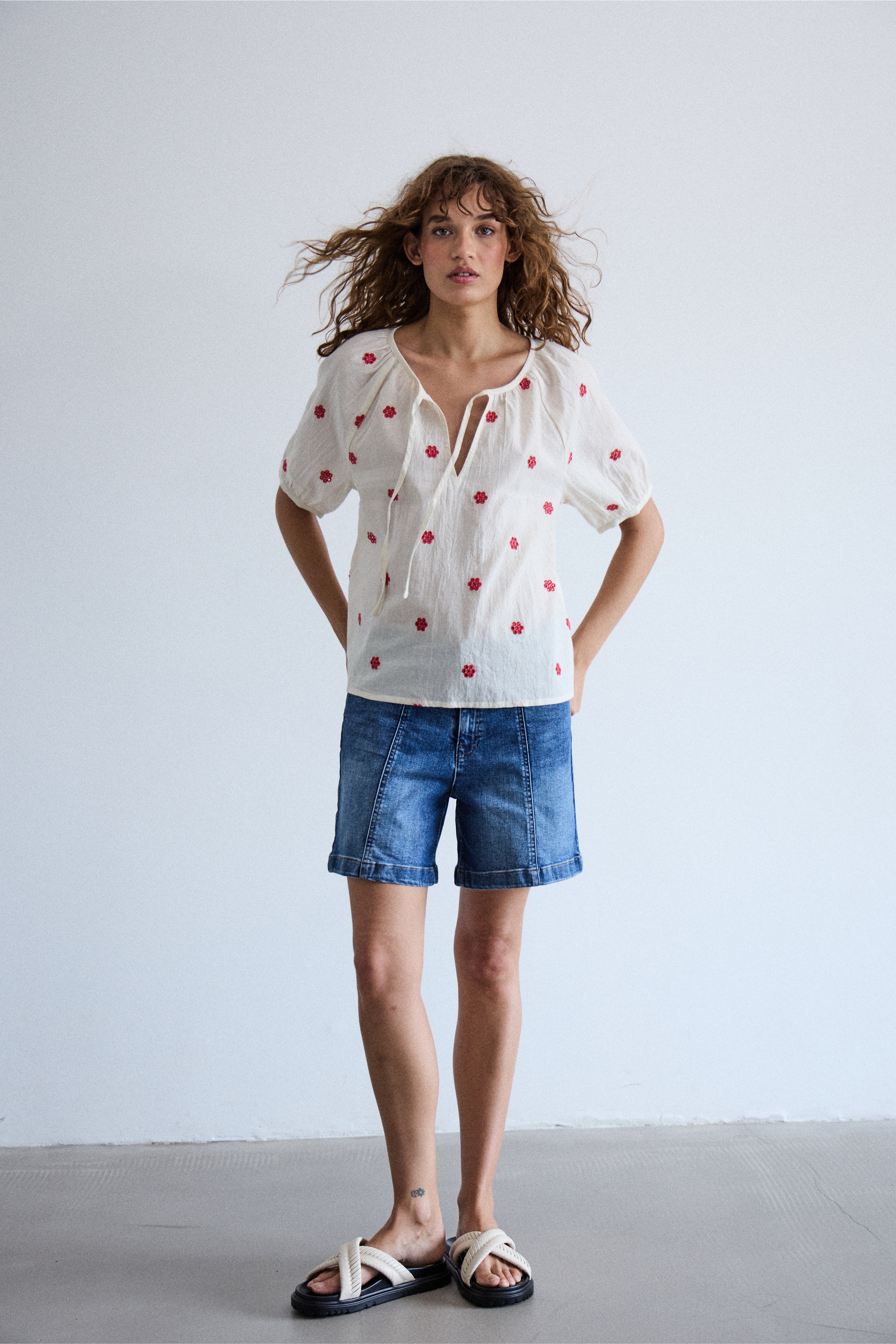 Kortermet bluse LOCATION NONE 20122831-124301