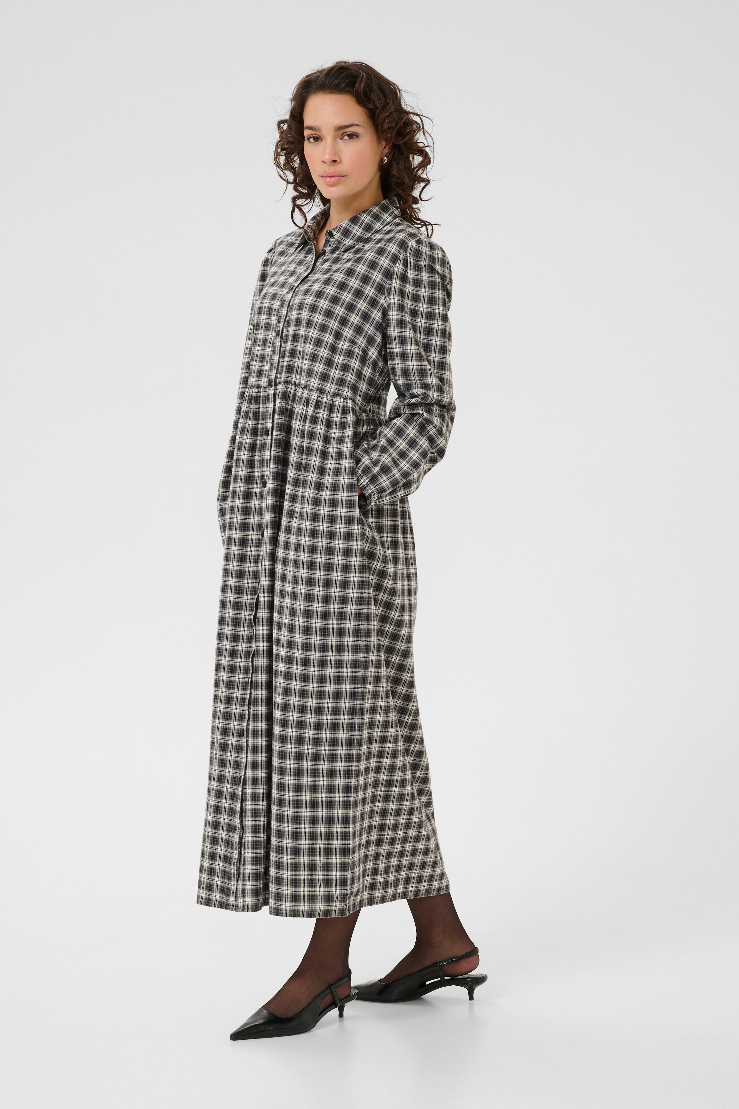 KAelna Kjole LOOKBOOK FRONT 10510555-108369