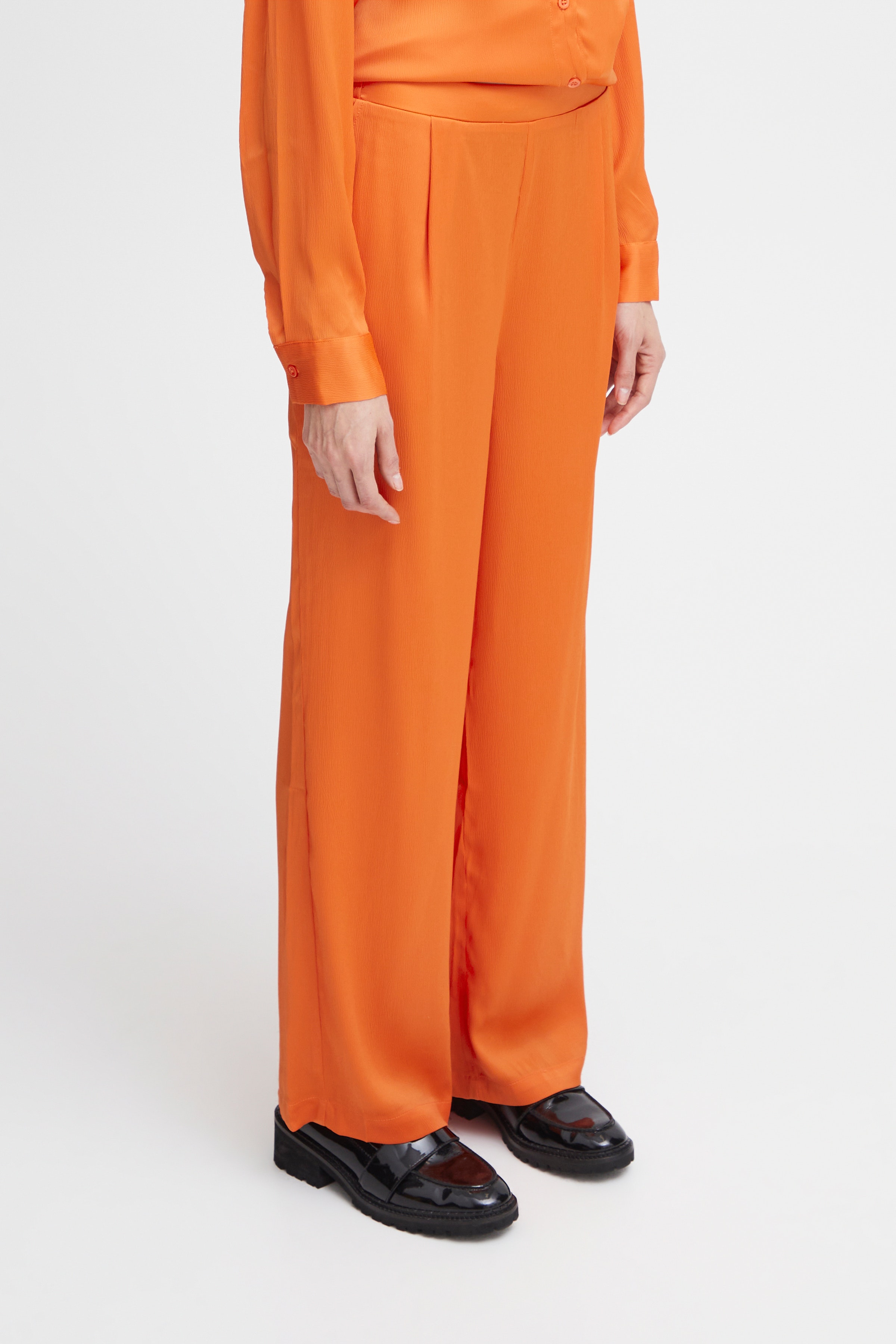 IXCECIL Bukser LOOKBOOK FRONT 20119595-161356