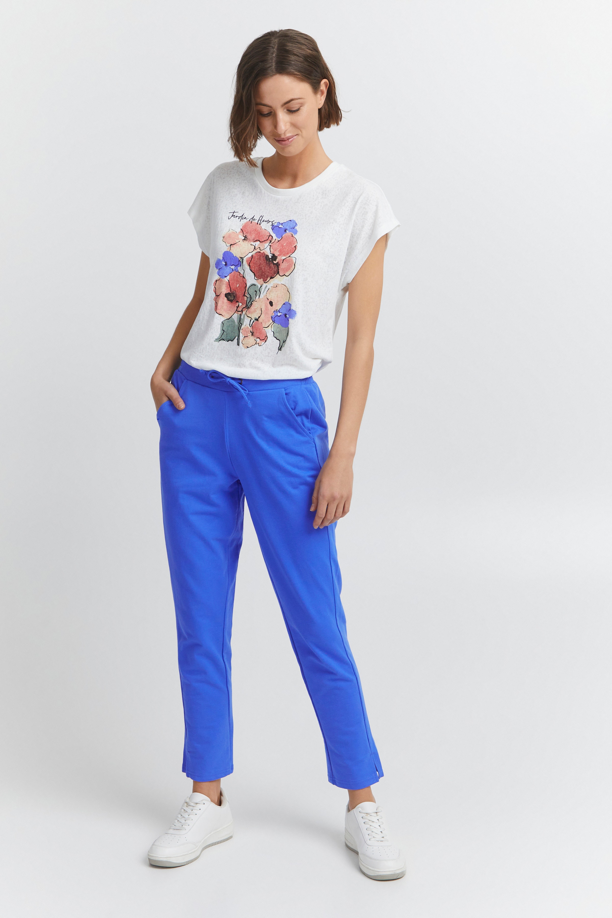 Casual pants LOOKBOOK FRONT 20610495-184048