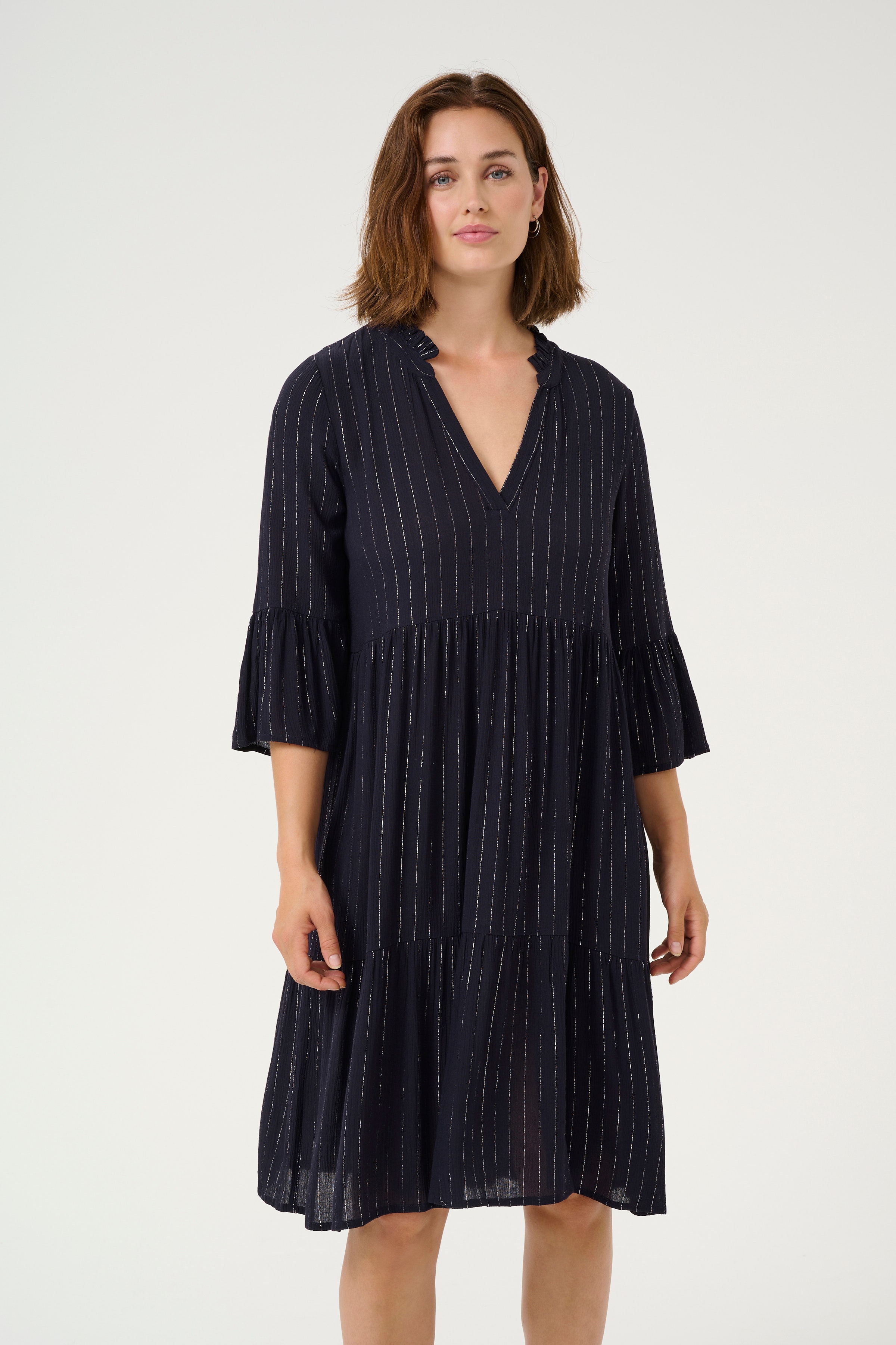 KAliv Glimmerkjole LOOKBOOK FRONT 10552164-106557