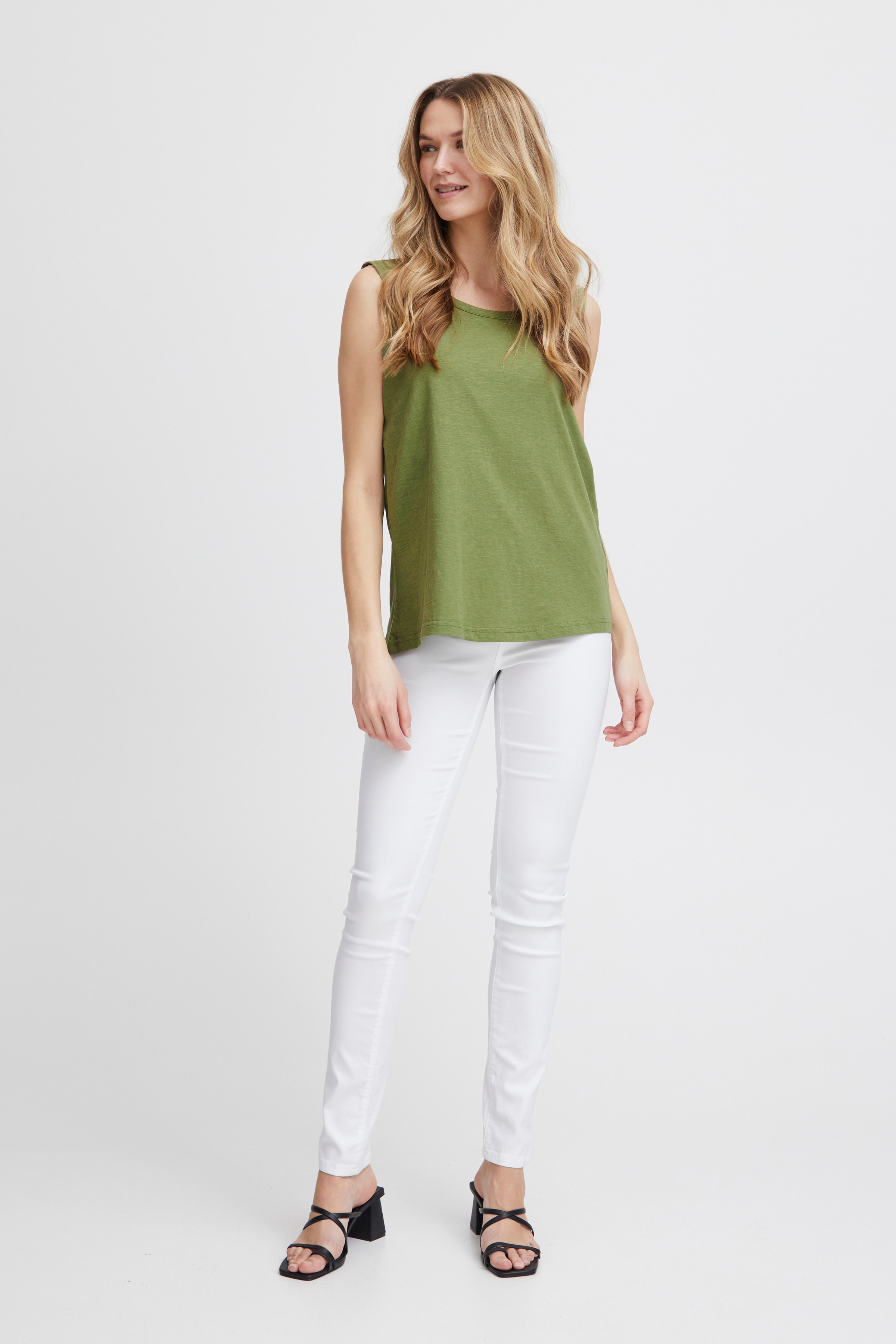 FRDALIA Top LOOKBOOK FRONT 20614377-180422