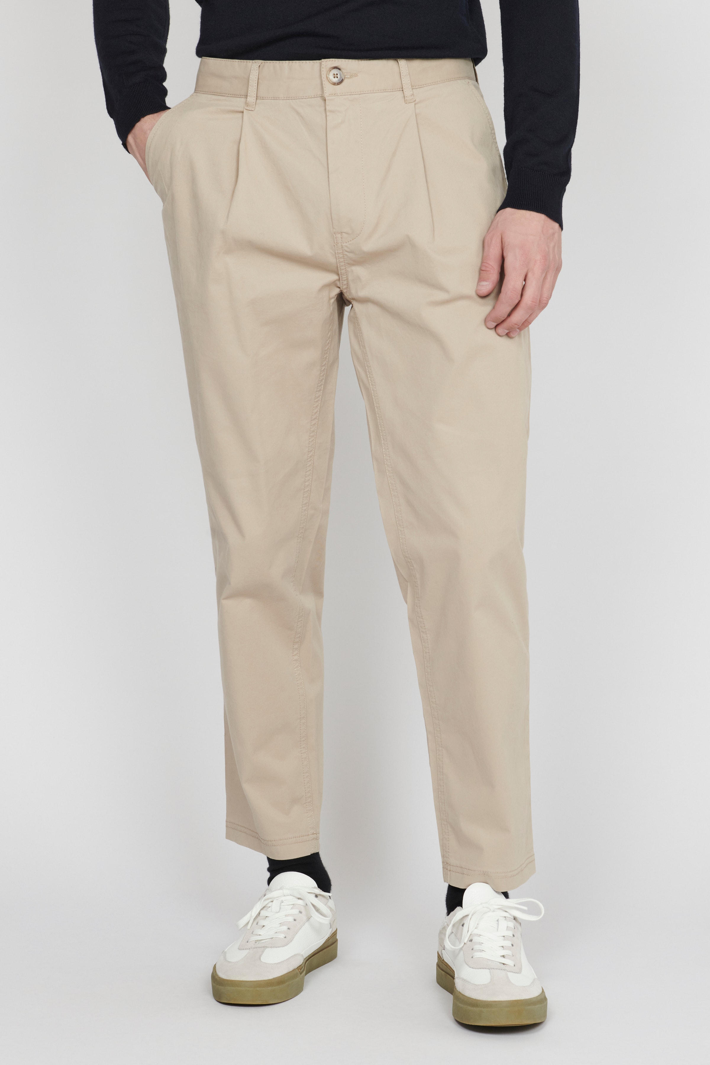 MAcolton Trousers LOOKBOOK FRONT 30206614-160906