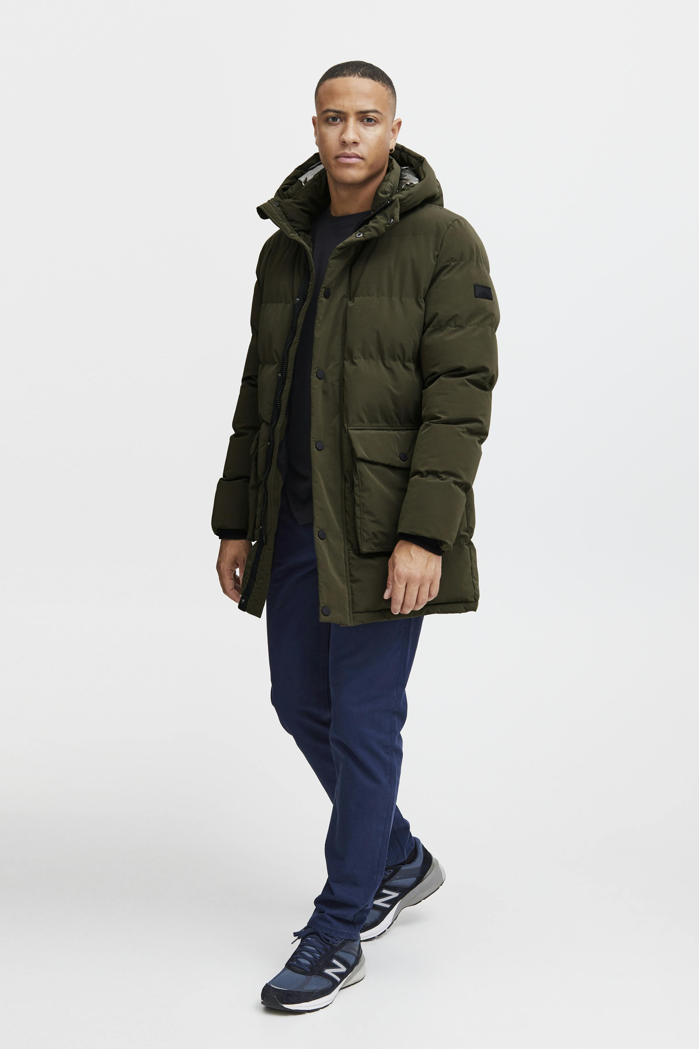 Outerwear LOOKBOOK FRONT 20715920-196110