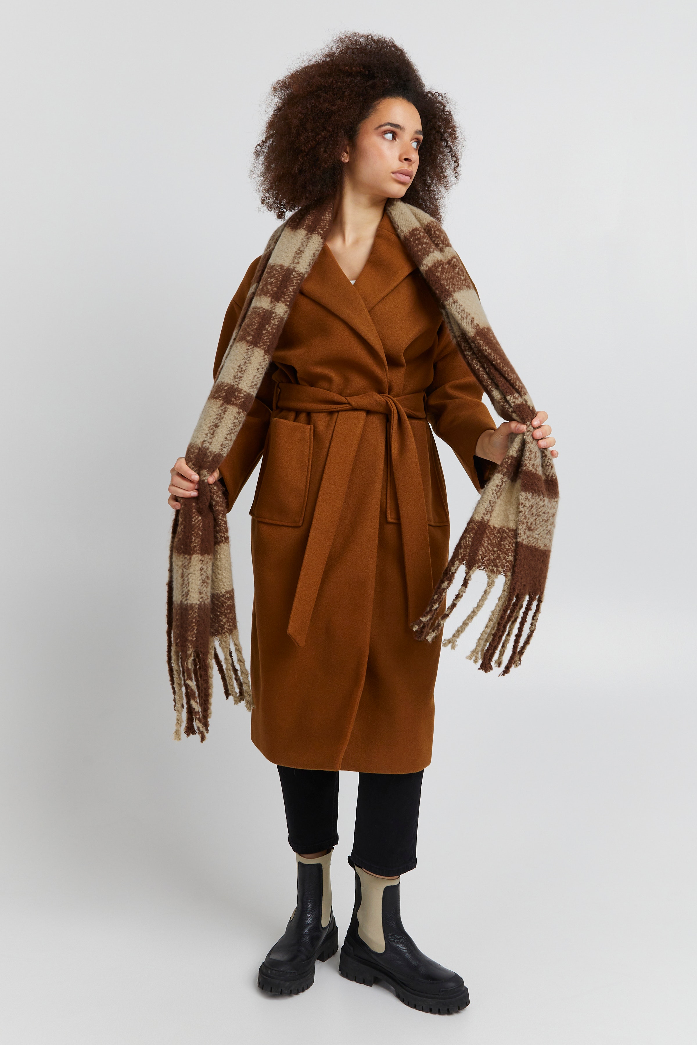 IAFRANCI Skjerf LOOKBOOK FRONT 20117192-191235