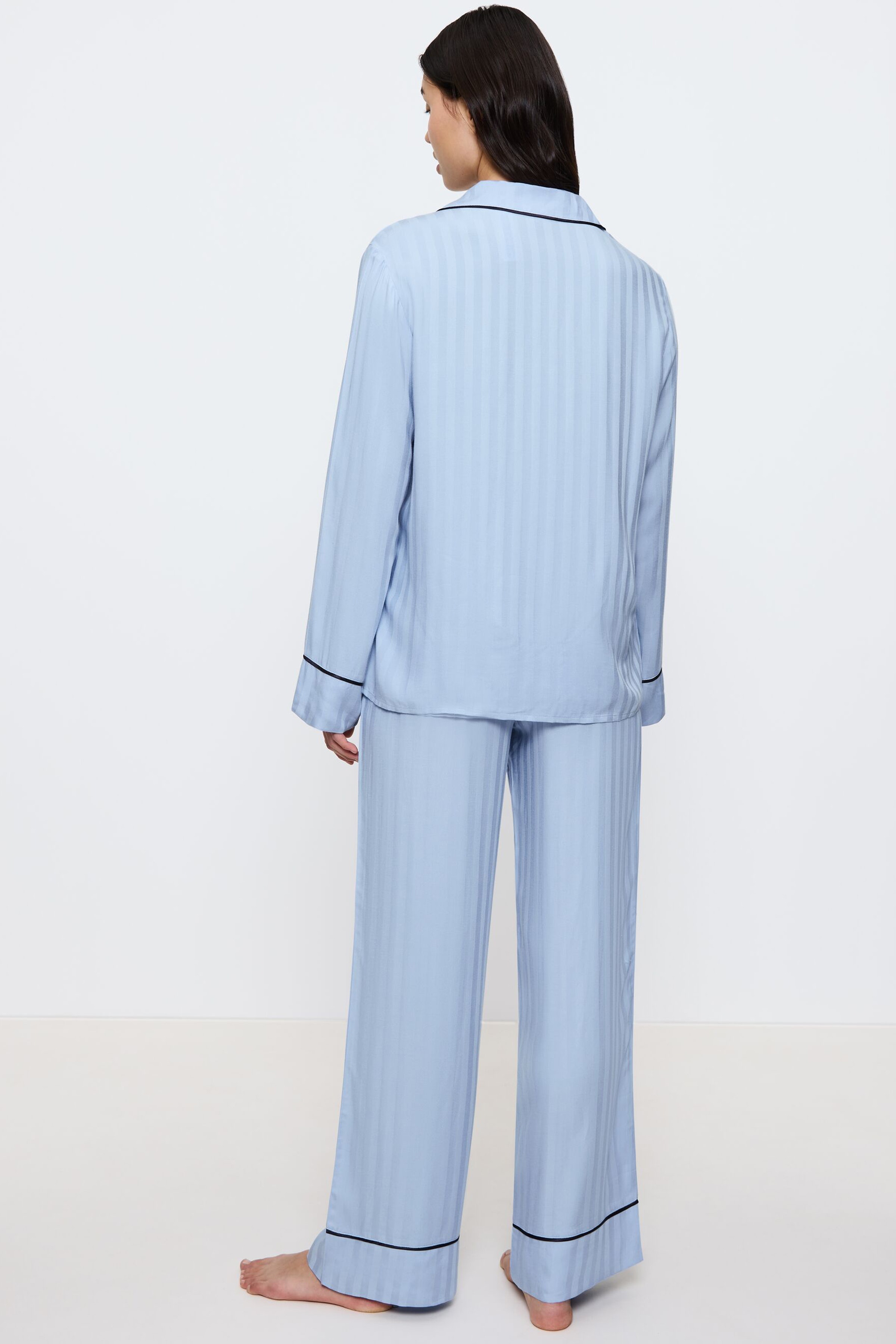 Amourette Pyjamas LOOKBOOK BACK 40500308-T00SA