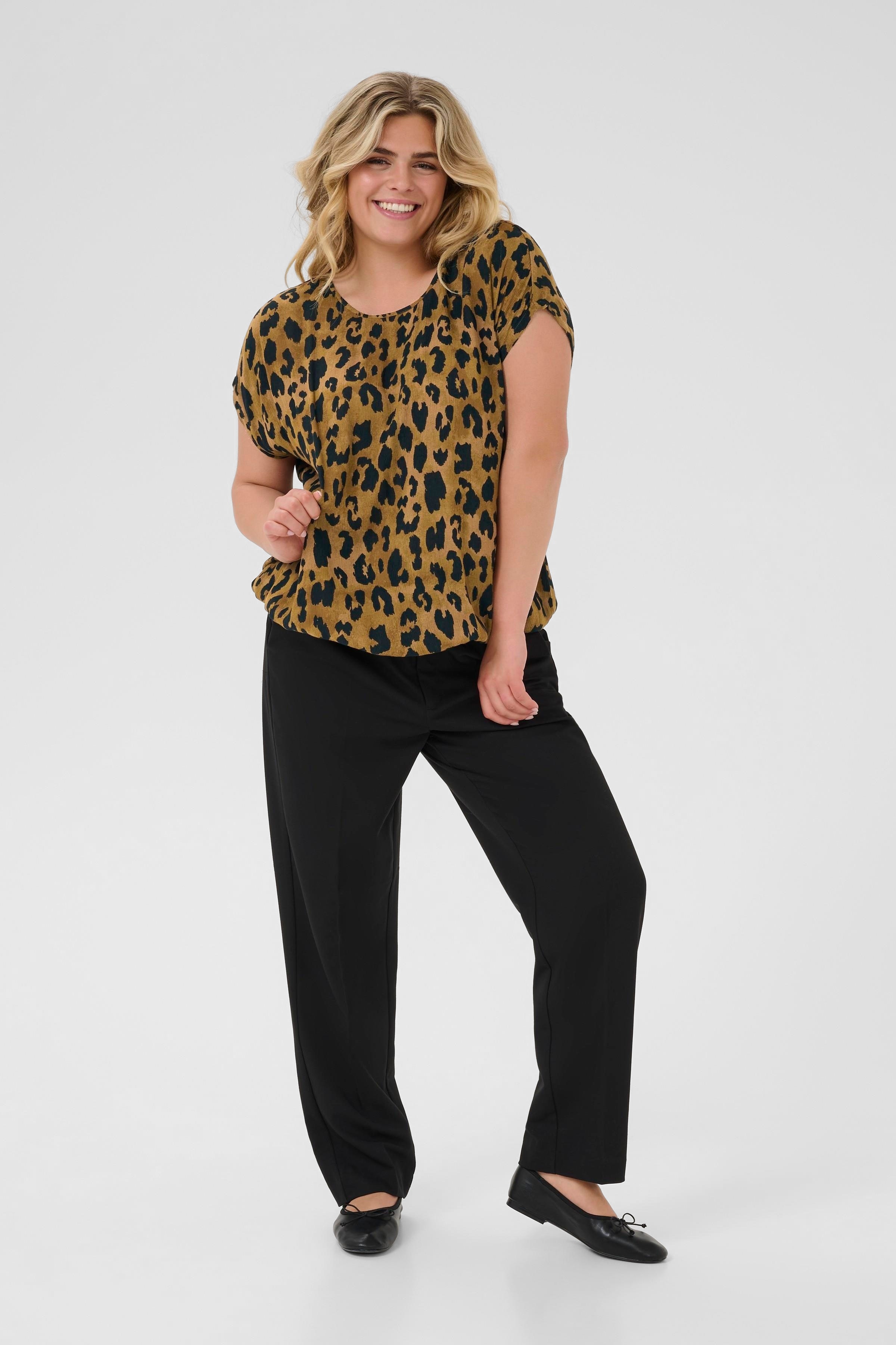 KCami Bluse LOOKBOOK FRONT 10582027-107946