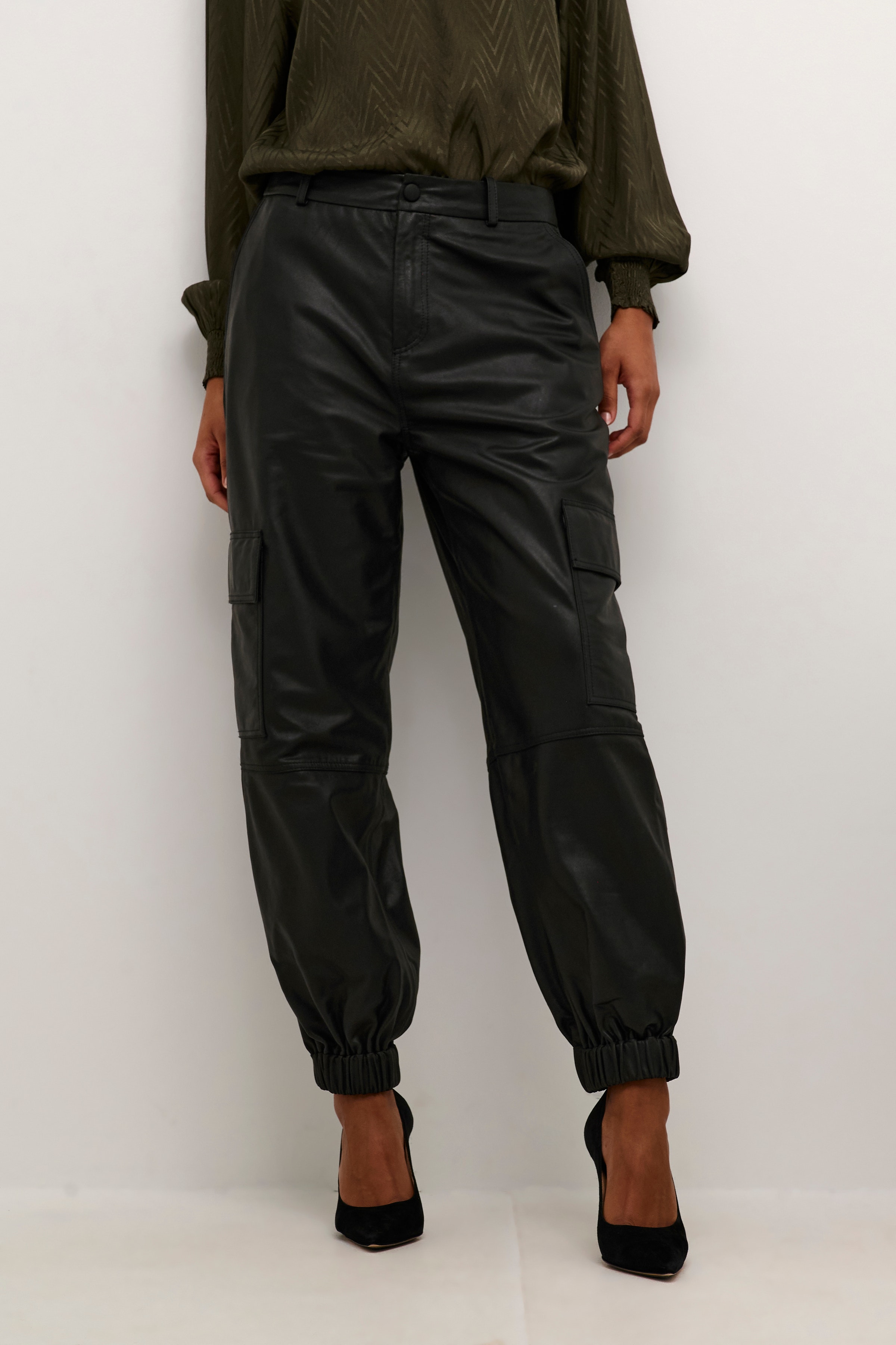 KAmalene Skinnbukser LOOKBOOK FRONT 10507887-100121