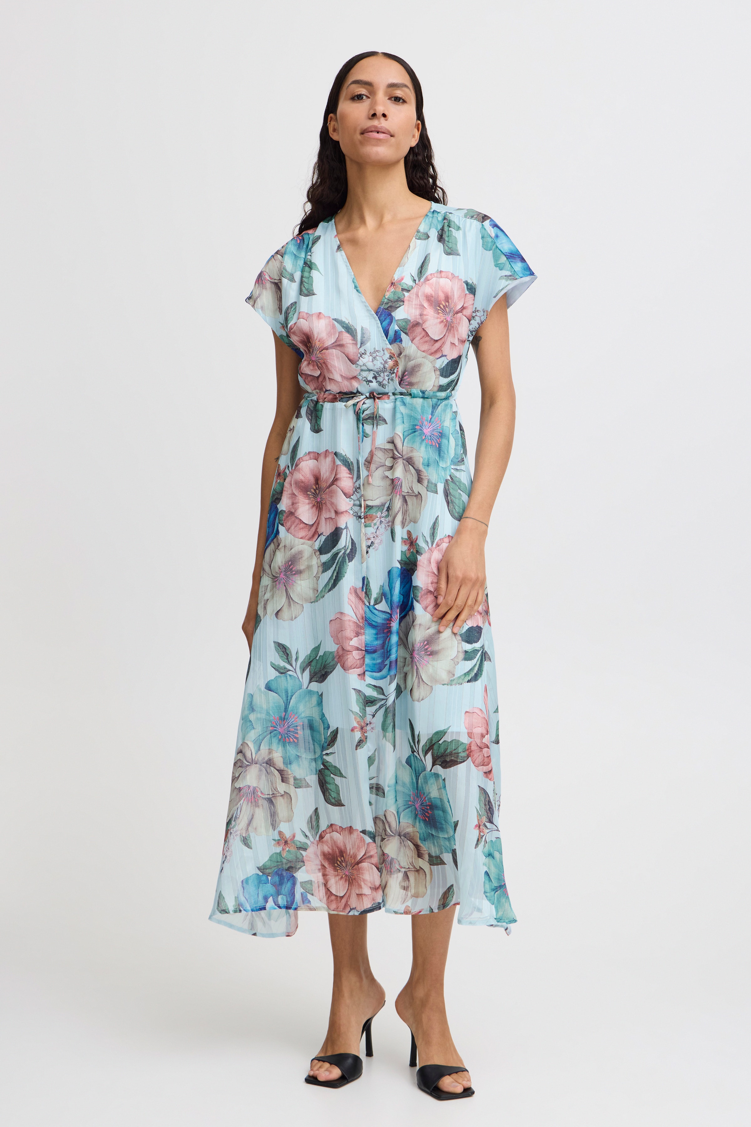 BYJAQUELYN Klänning LOOKBOOK FRONT 20815748-203054