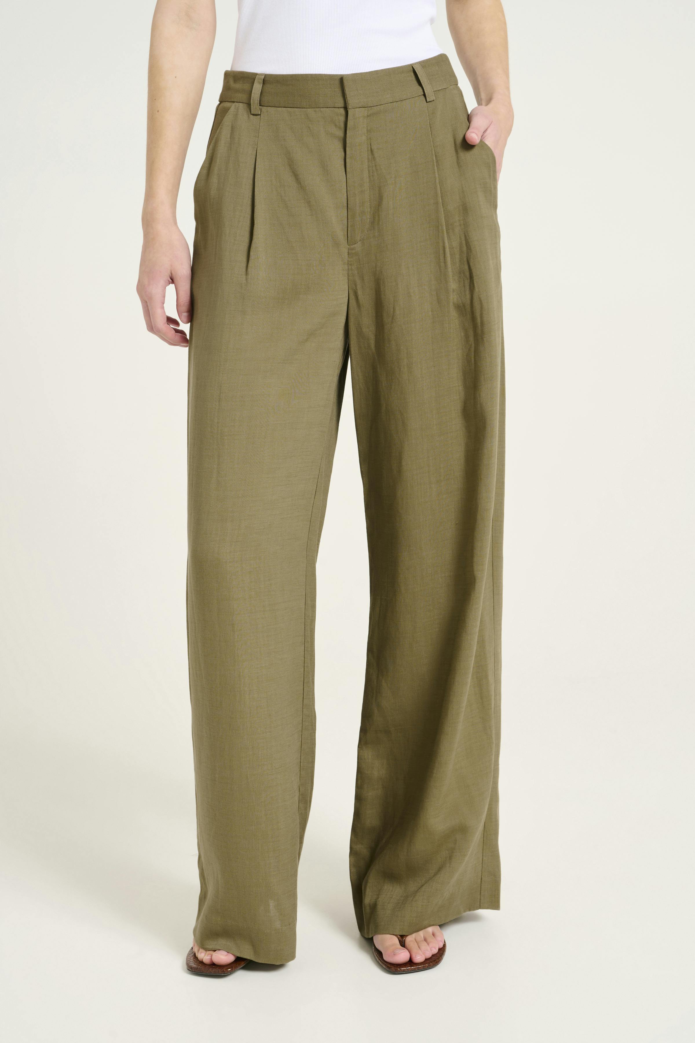 LizaGZ Linnen trousers LOOKBOOK FRONT 10909336-180615