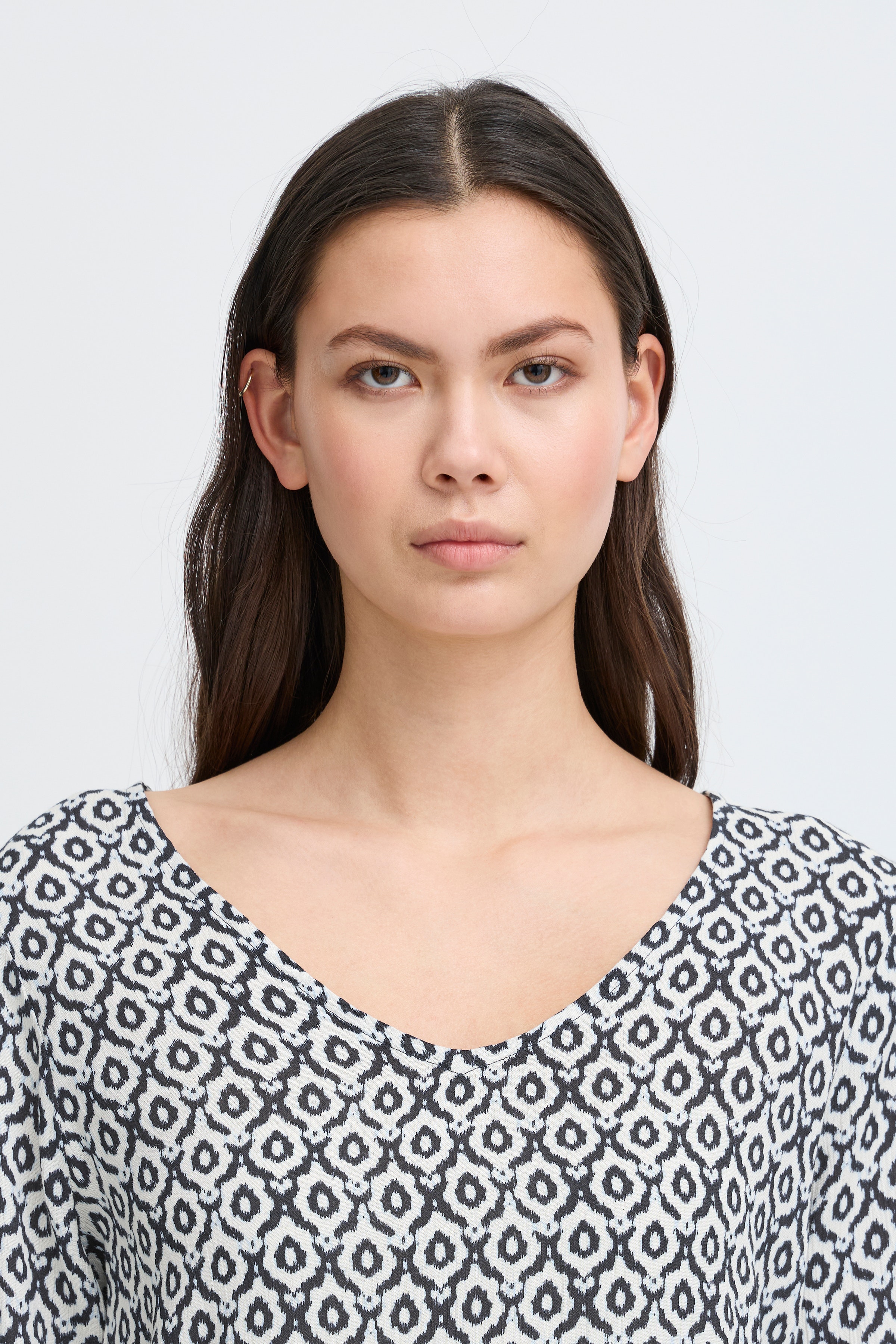 Kortermet bluse LOOKBOOK DETAIL 20122972-204483